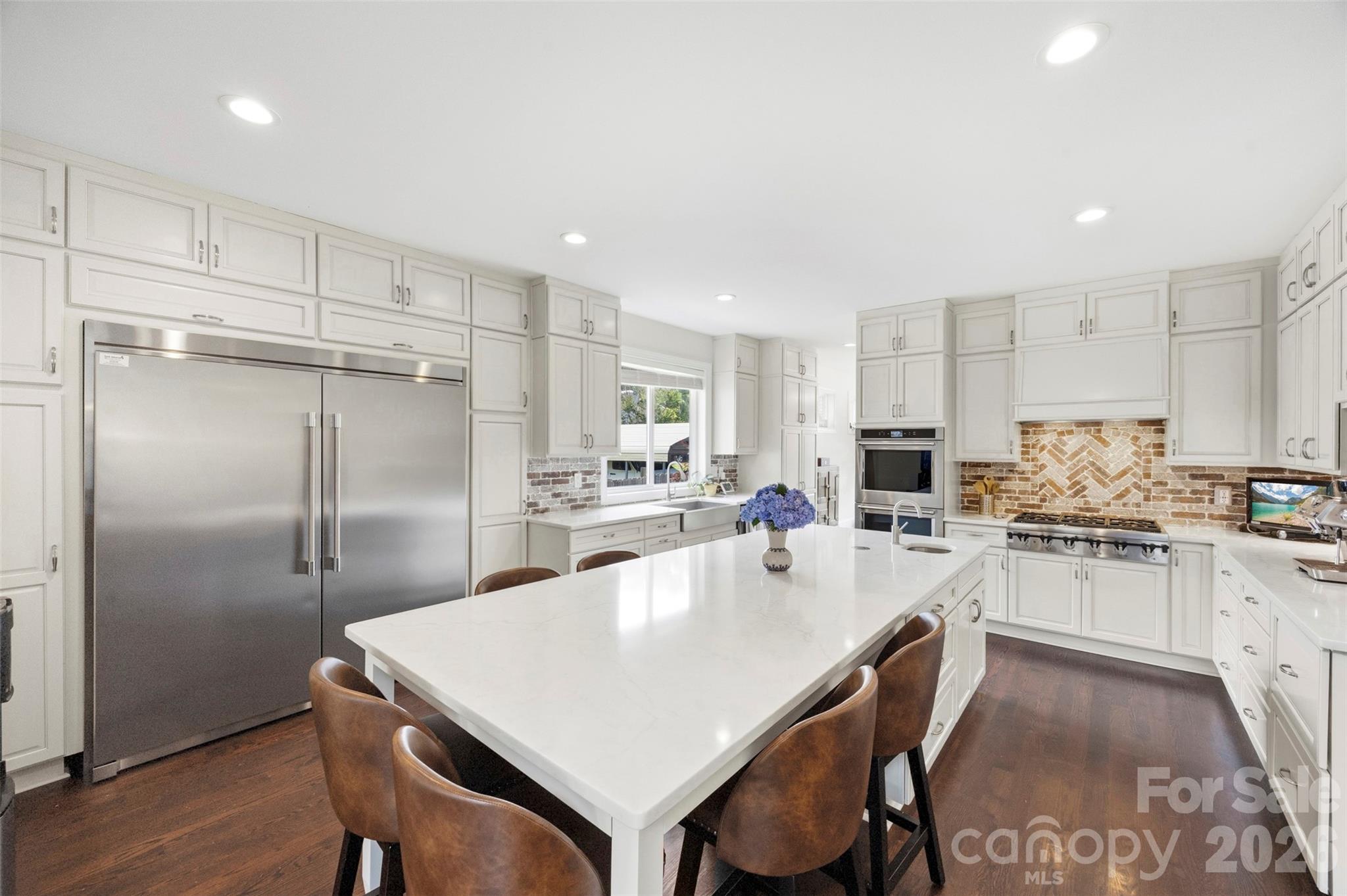 5555 Riverfront Road — Lake Wylie