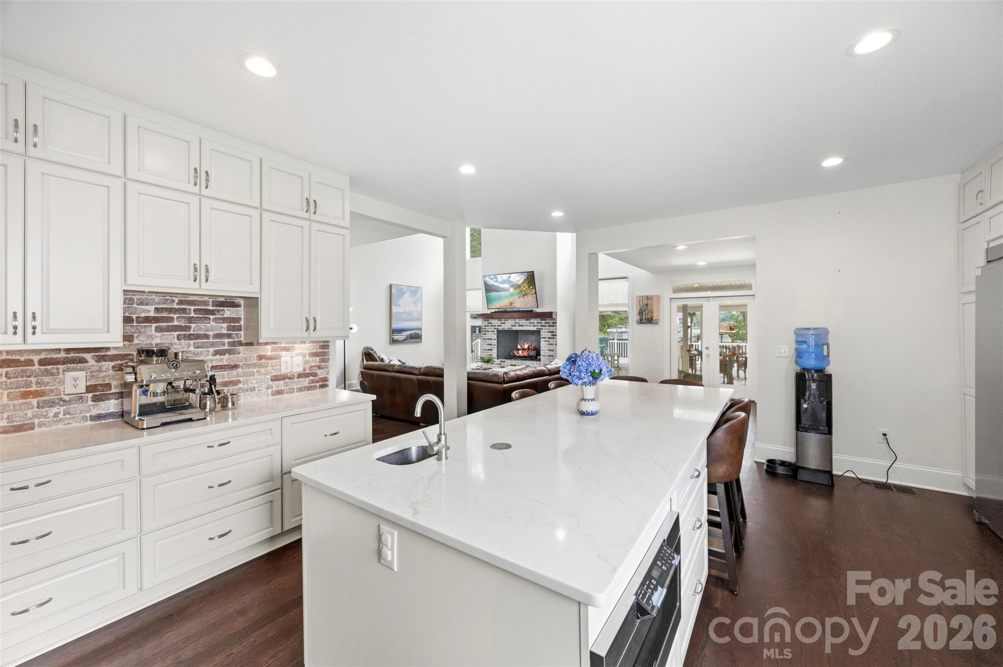 5555 Riverfront Road — Lake Wylie