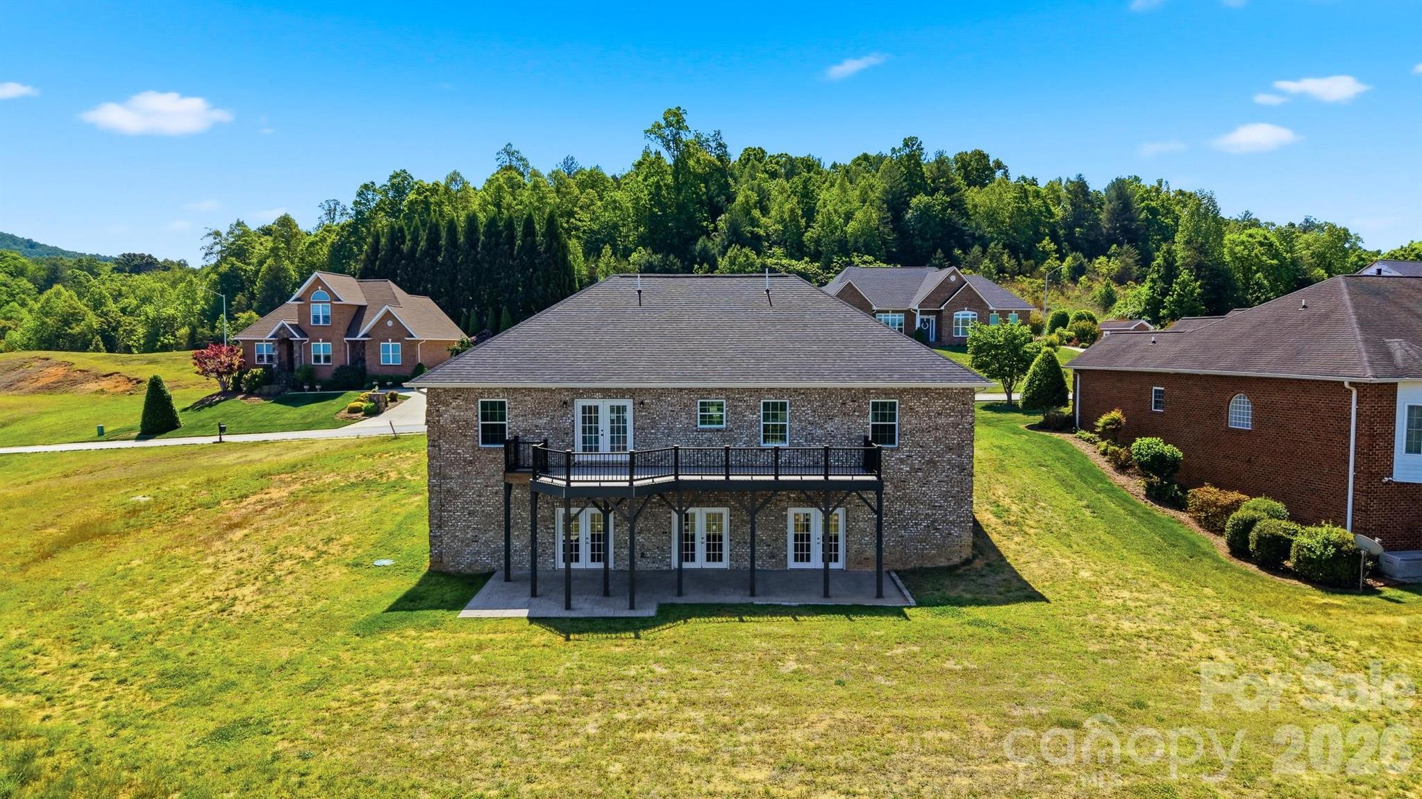 418 Huntington Woods Street SE — Lenoir