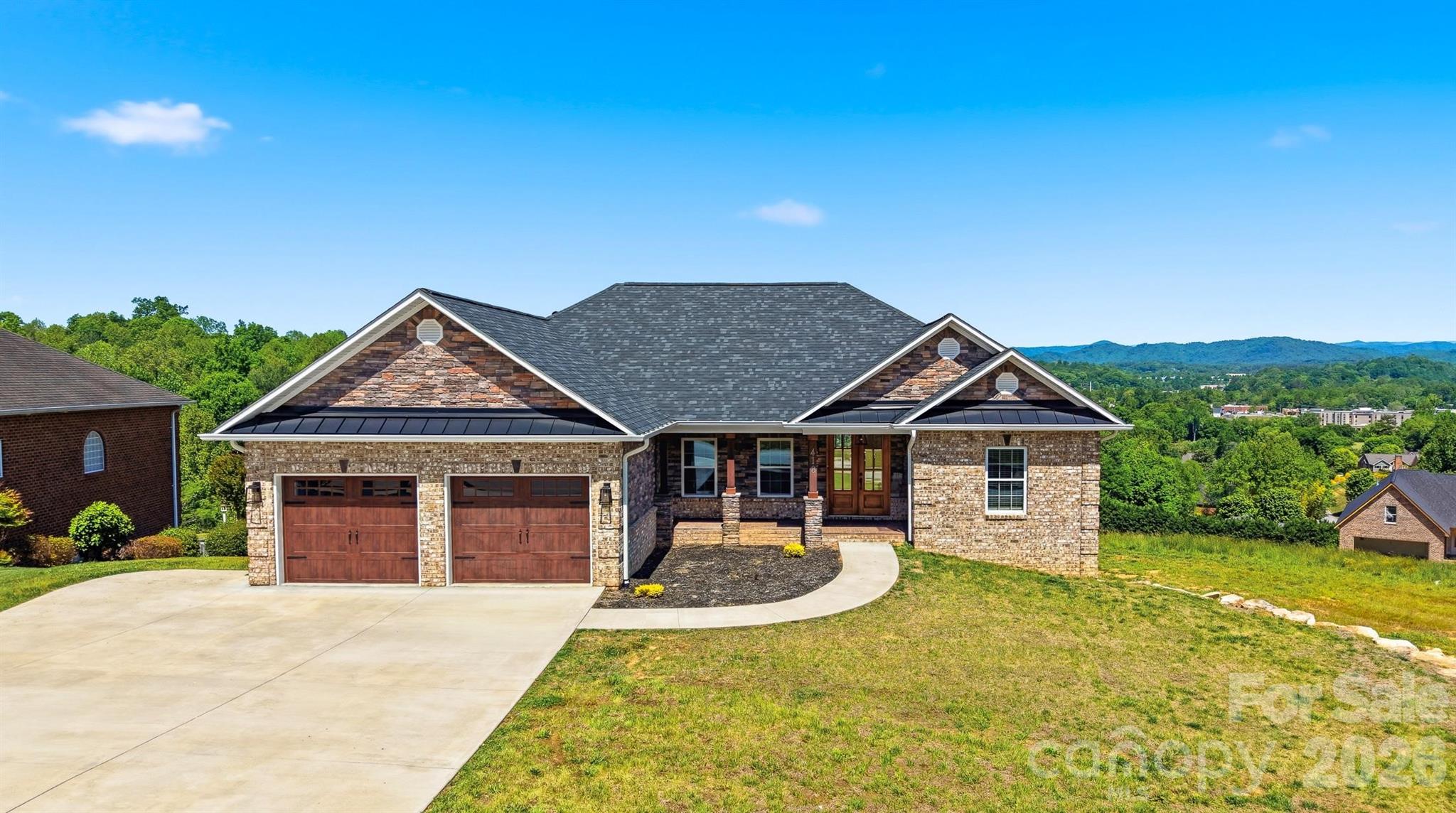 418 Huntington Woods Street SE — Lenoir