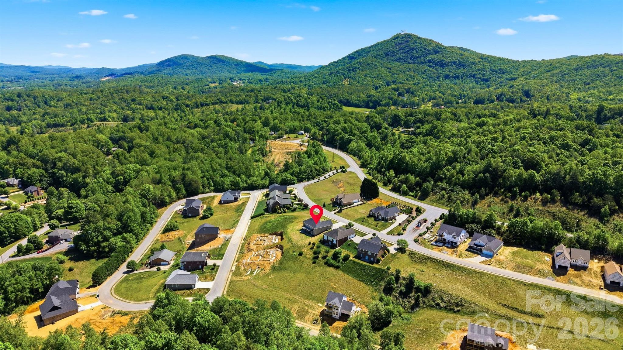 418 Huntington Woods Street SE — Lenoir