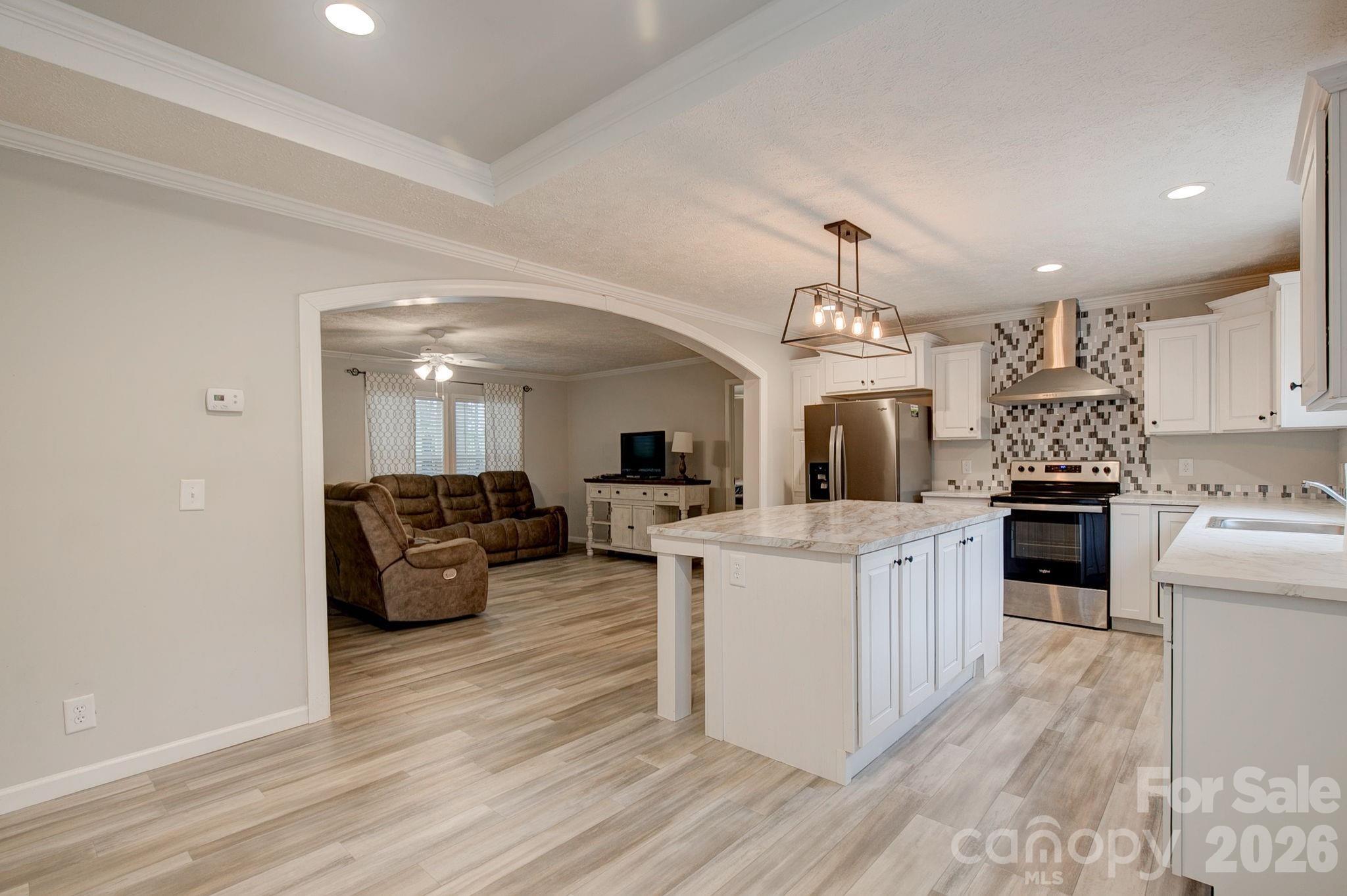 4837 Buck Street — Kershaw