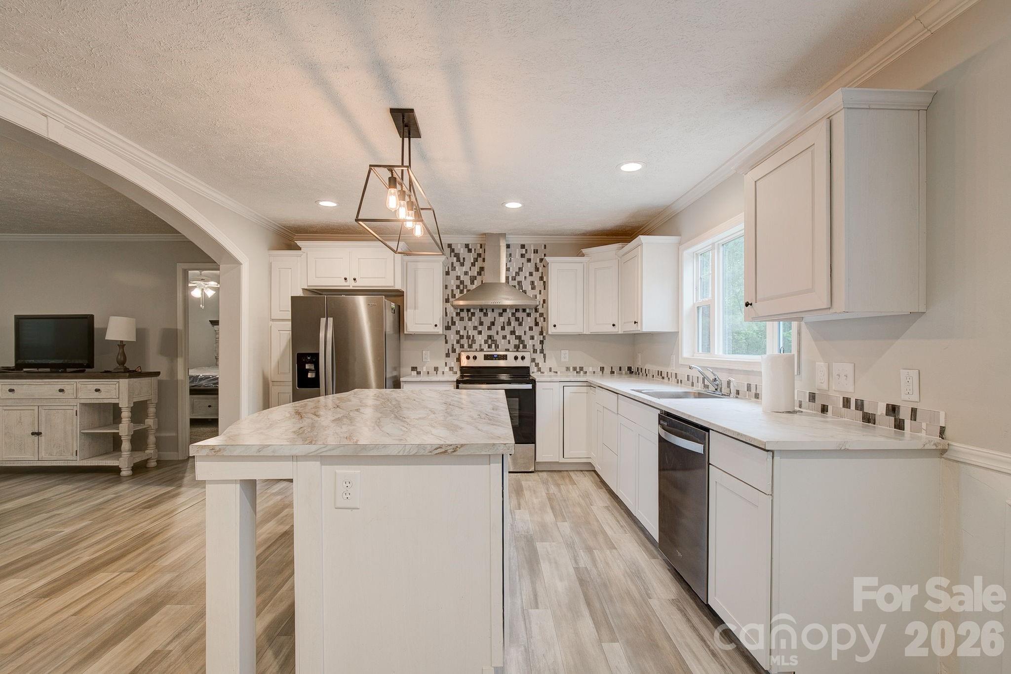 4837 Buck Street — Kershaw