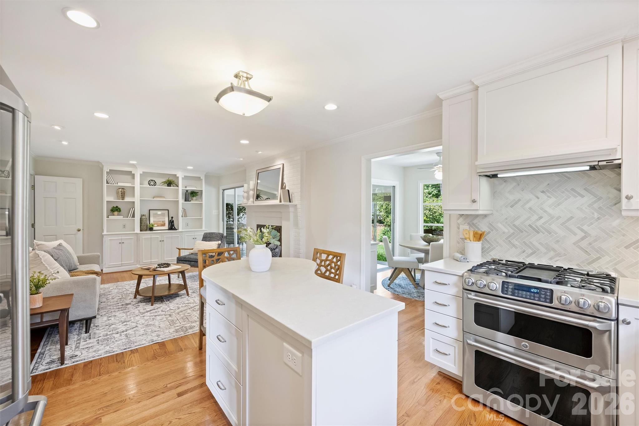 900 Greentree Drive — Charlotte