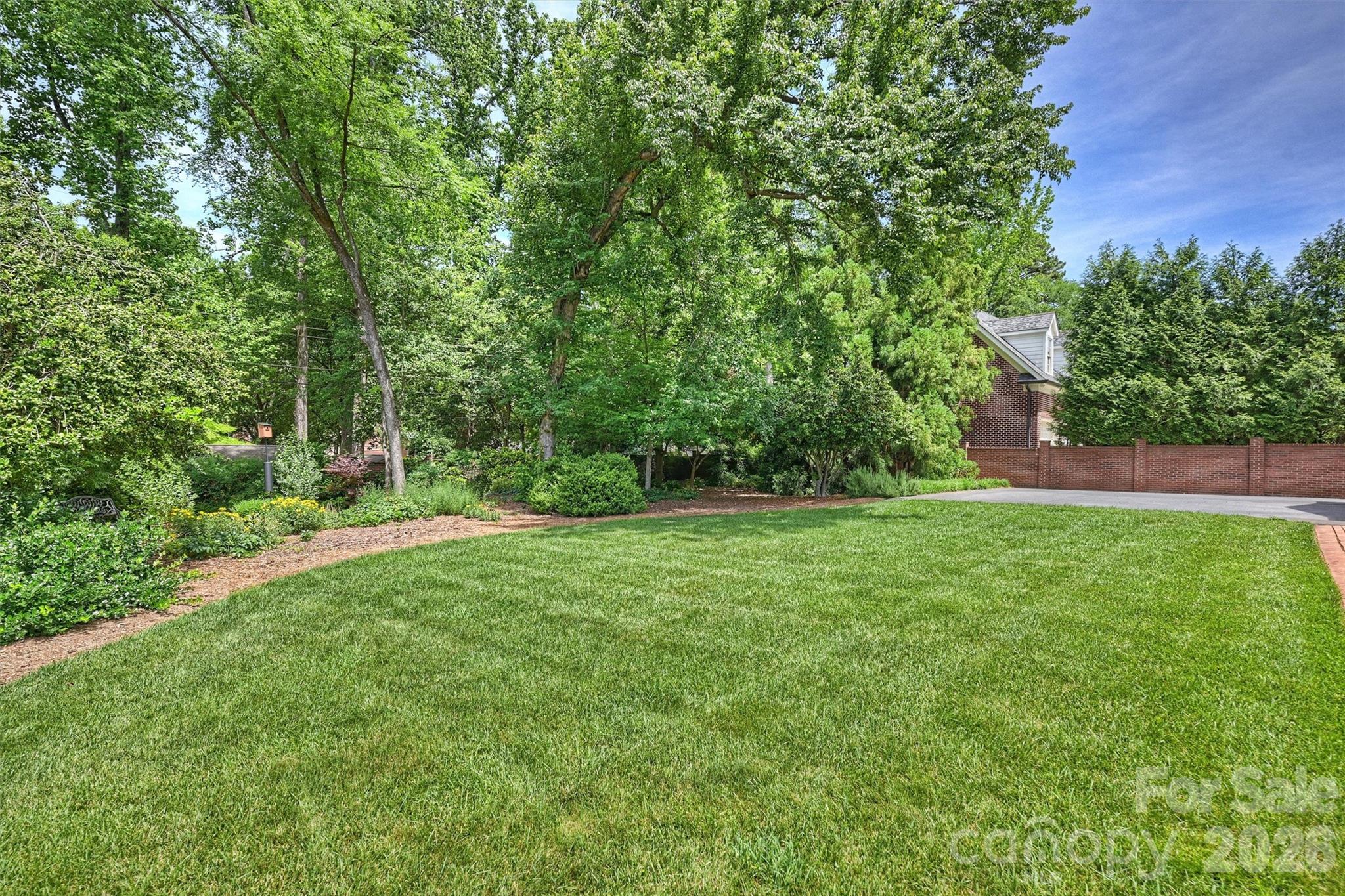900 Greentree Drive — Charlotte