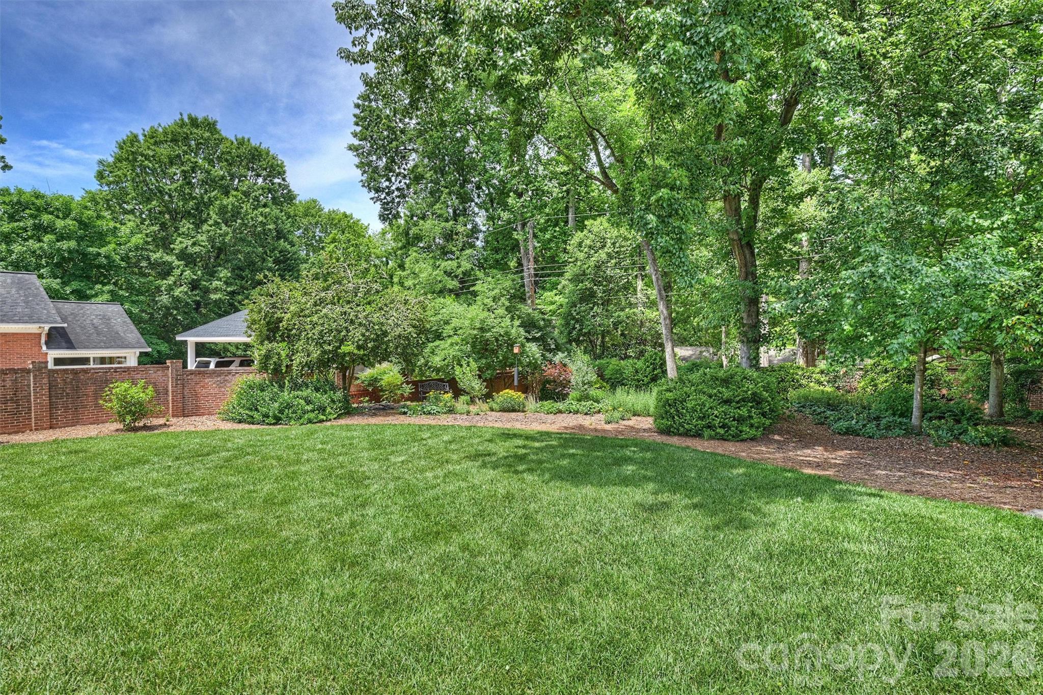 900 Greentree Drive — Charlotte