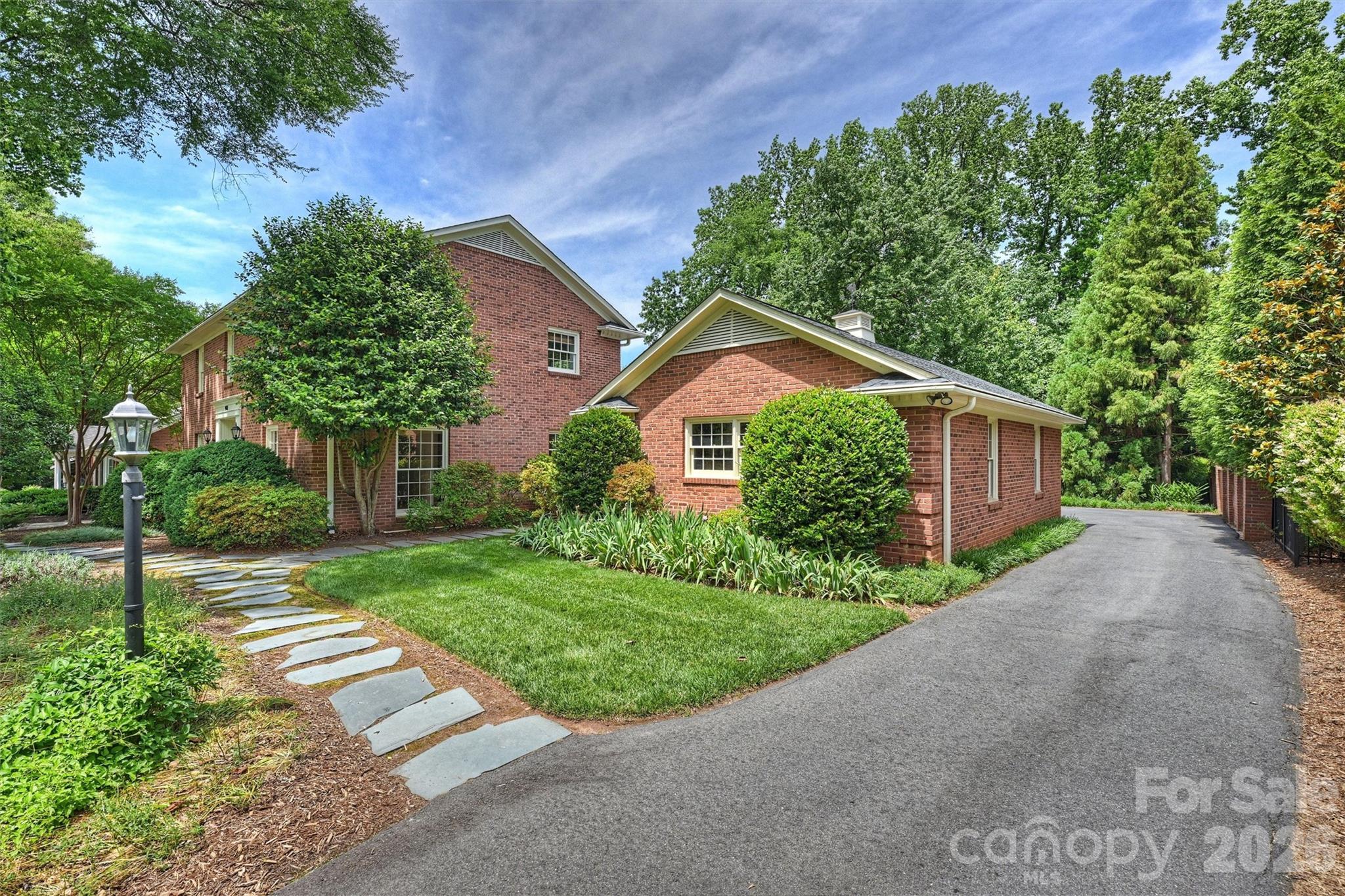 900 Greentree Drive — Charlotte