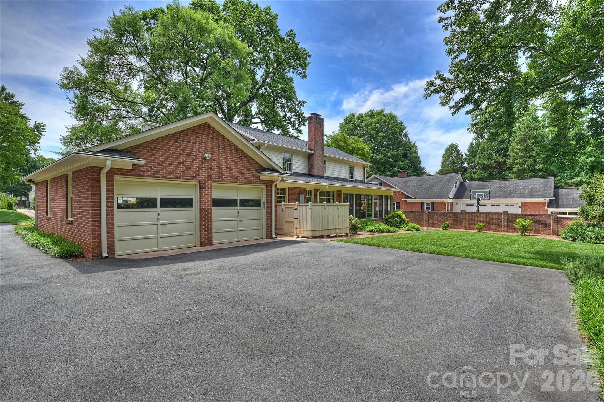 900 Greentree Drive — Charlotte