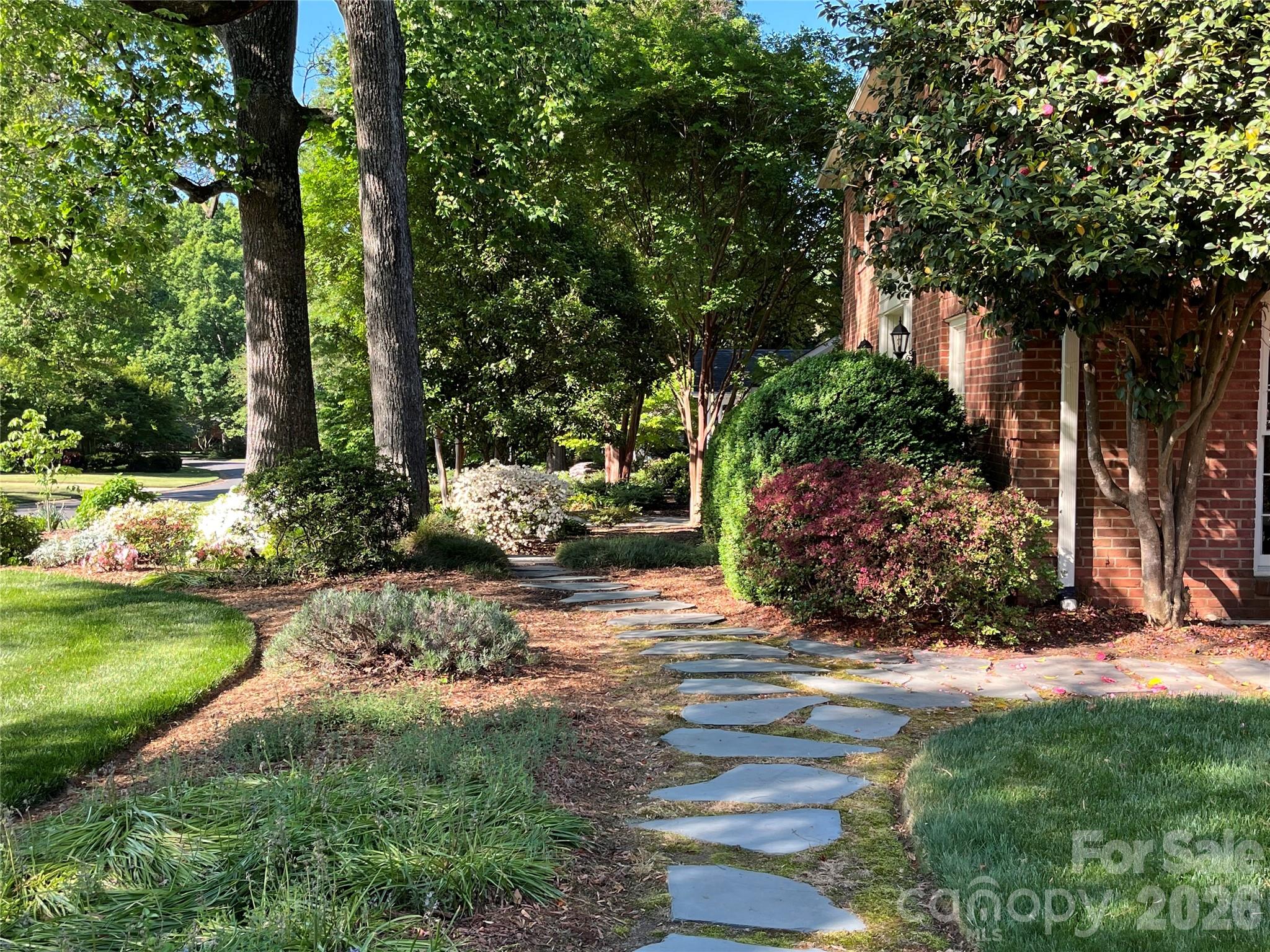 900 Greentree Drive — Charlotte