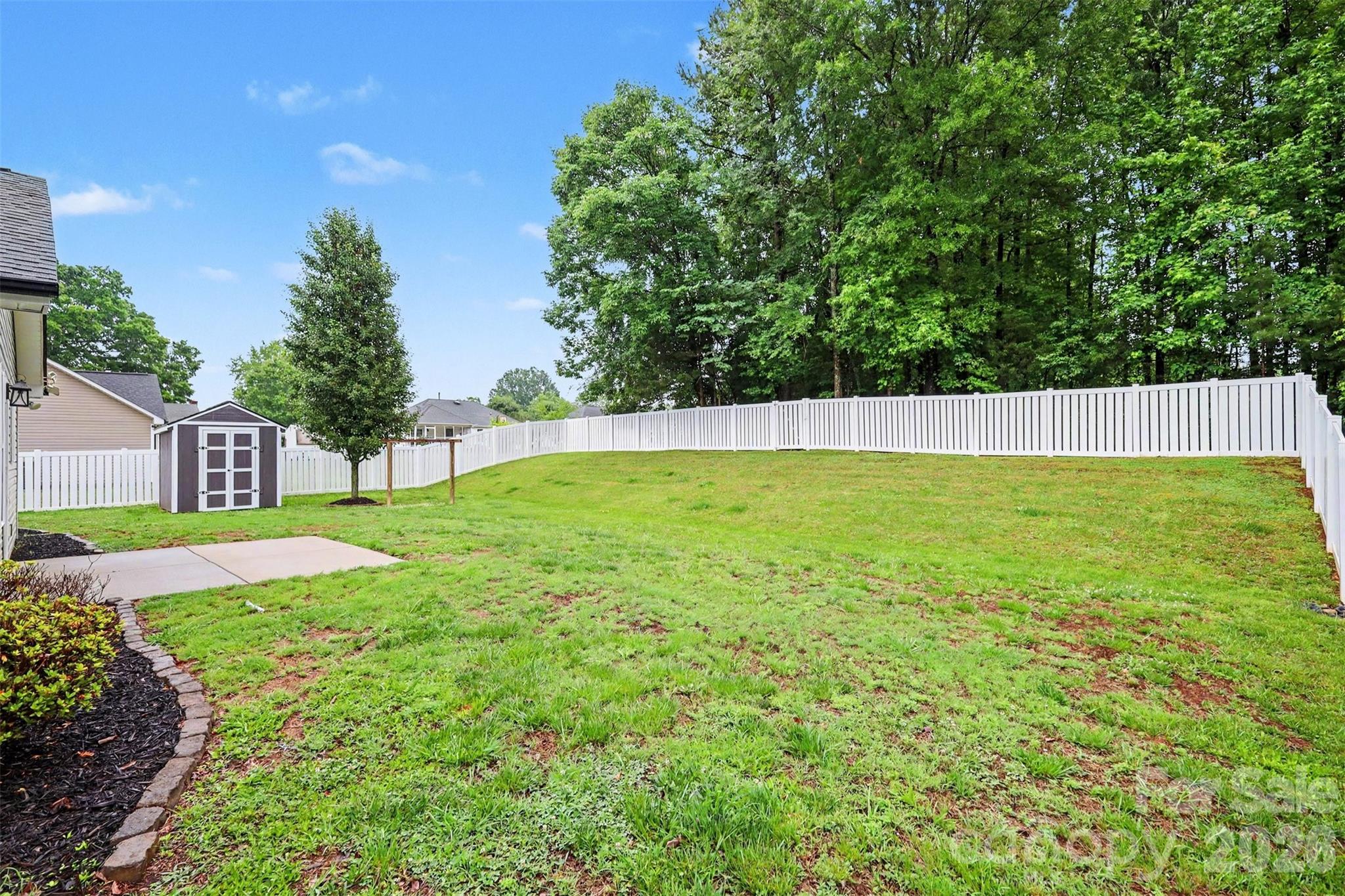 2325 Montford Avenue NW — Concord