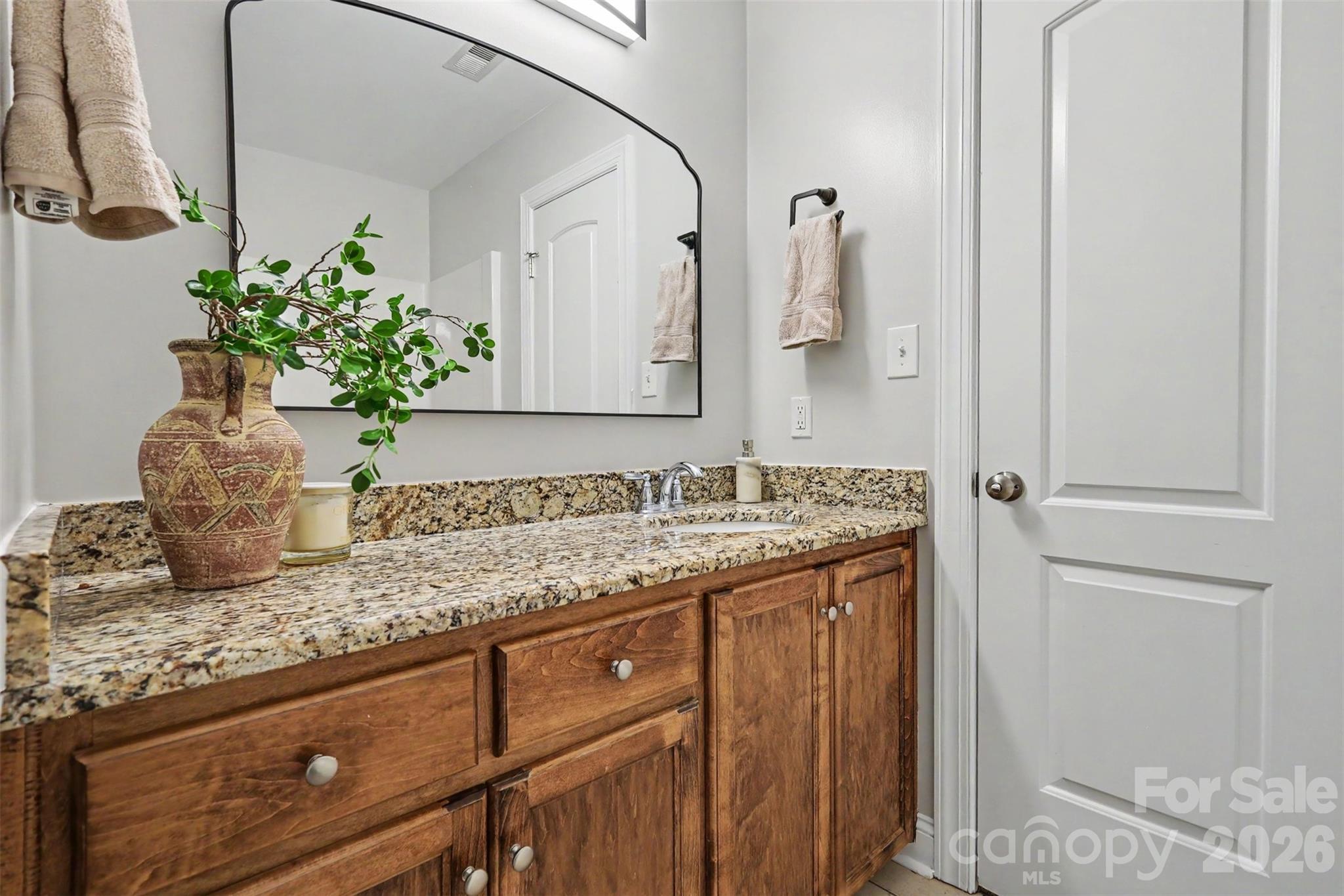 2325 Montford Avenue NW — Concord