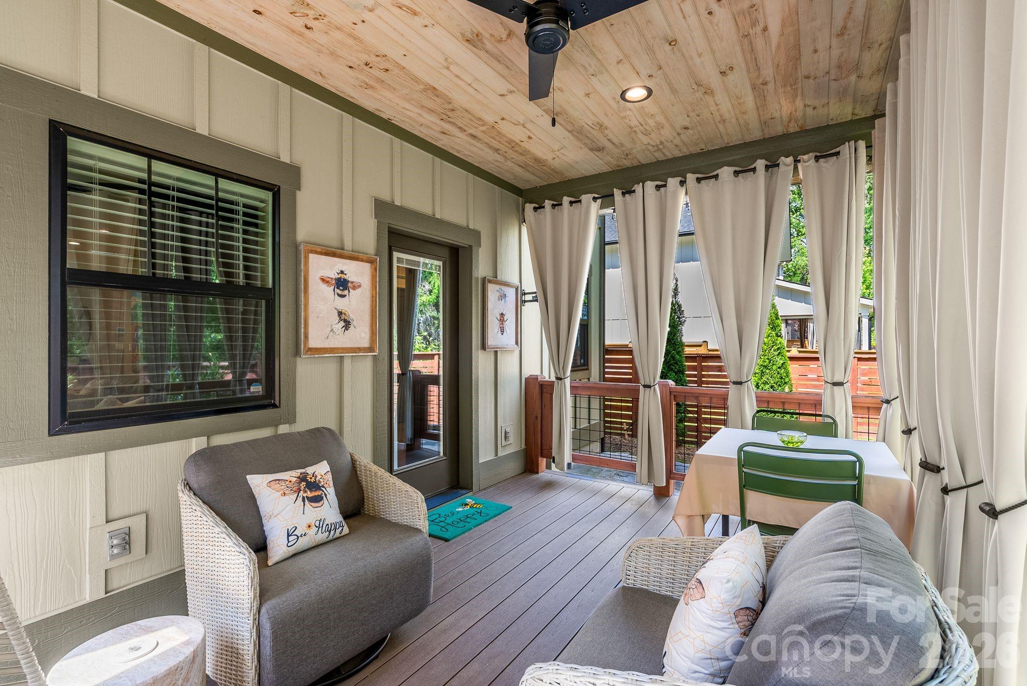 7 Acona Lane — Asheville