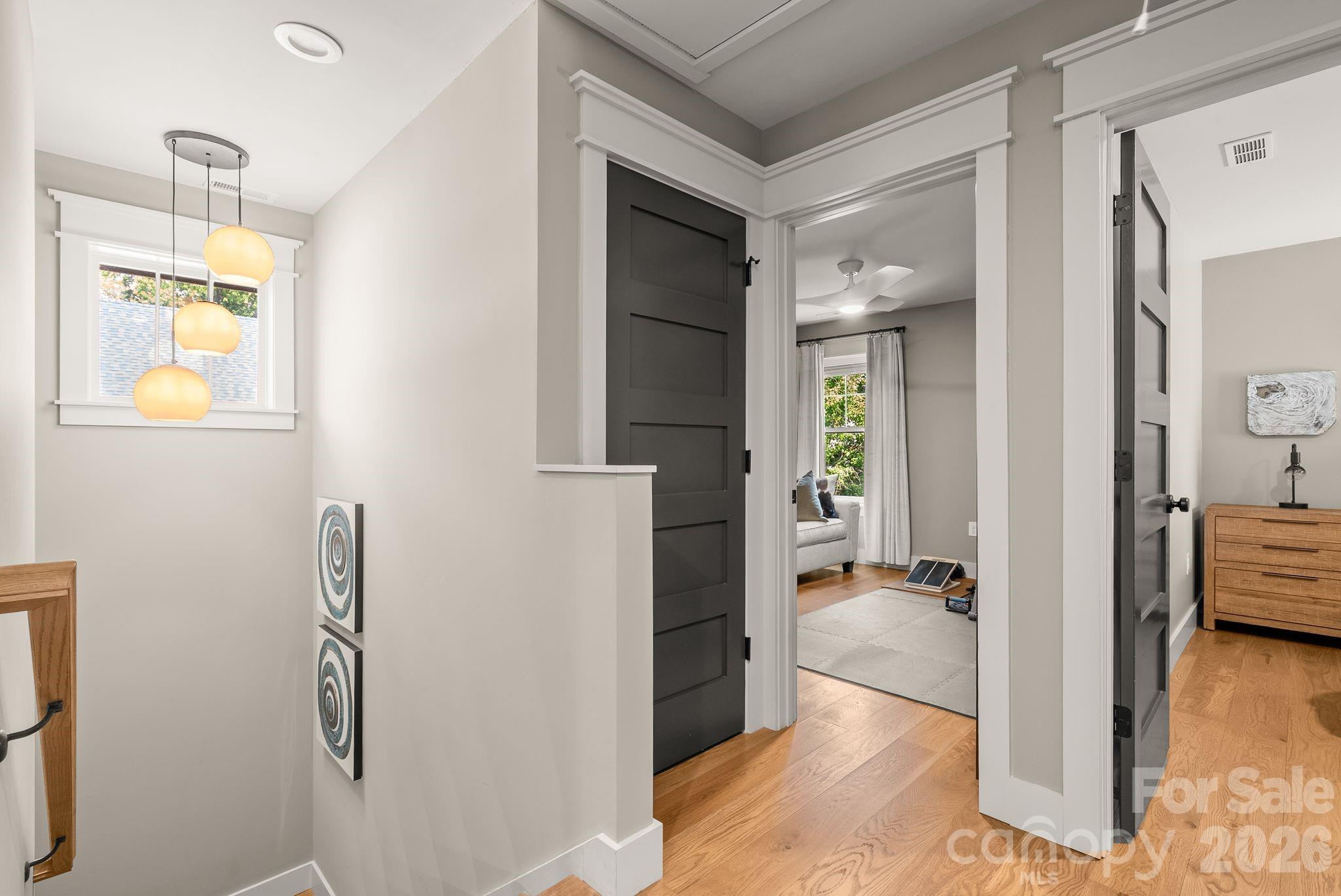7 Acona Lane — Asheville