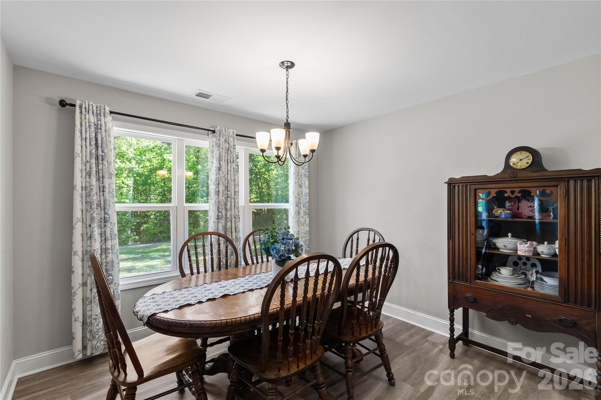 4335 Palmer Lloyd Road — Lancaster