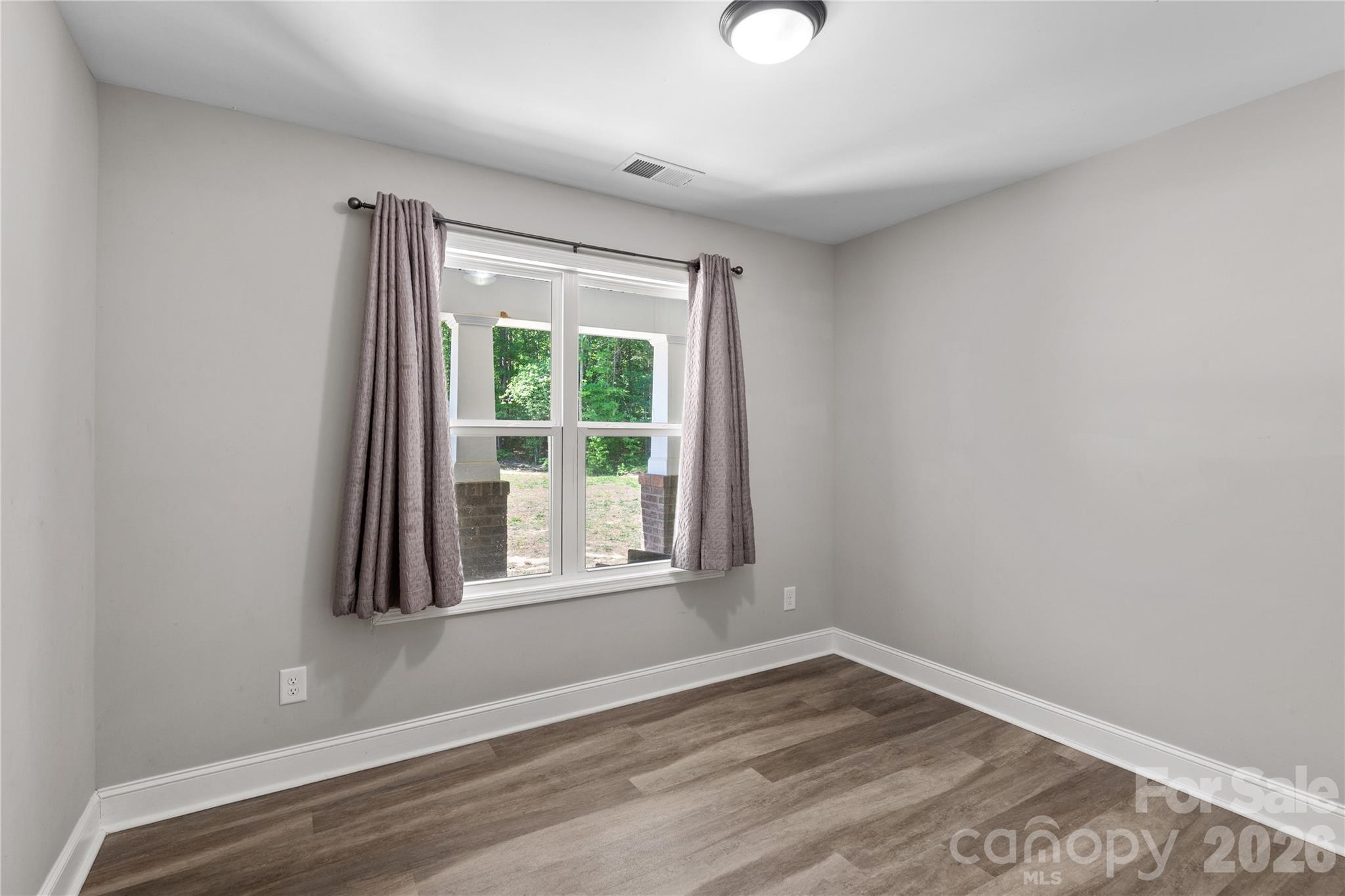 4335 Palmer Lloyd Road — Lancaster
