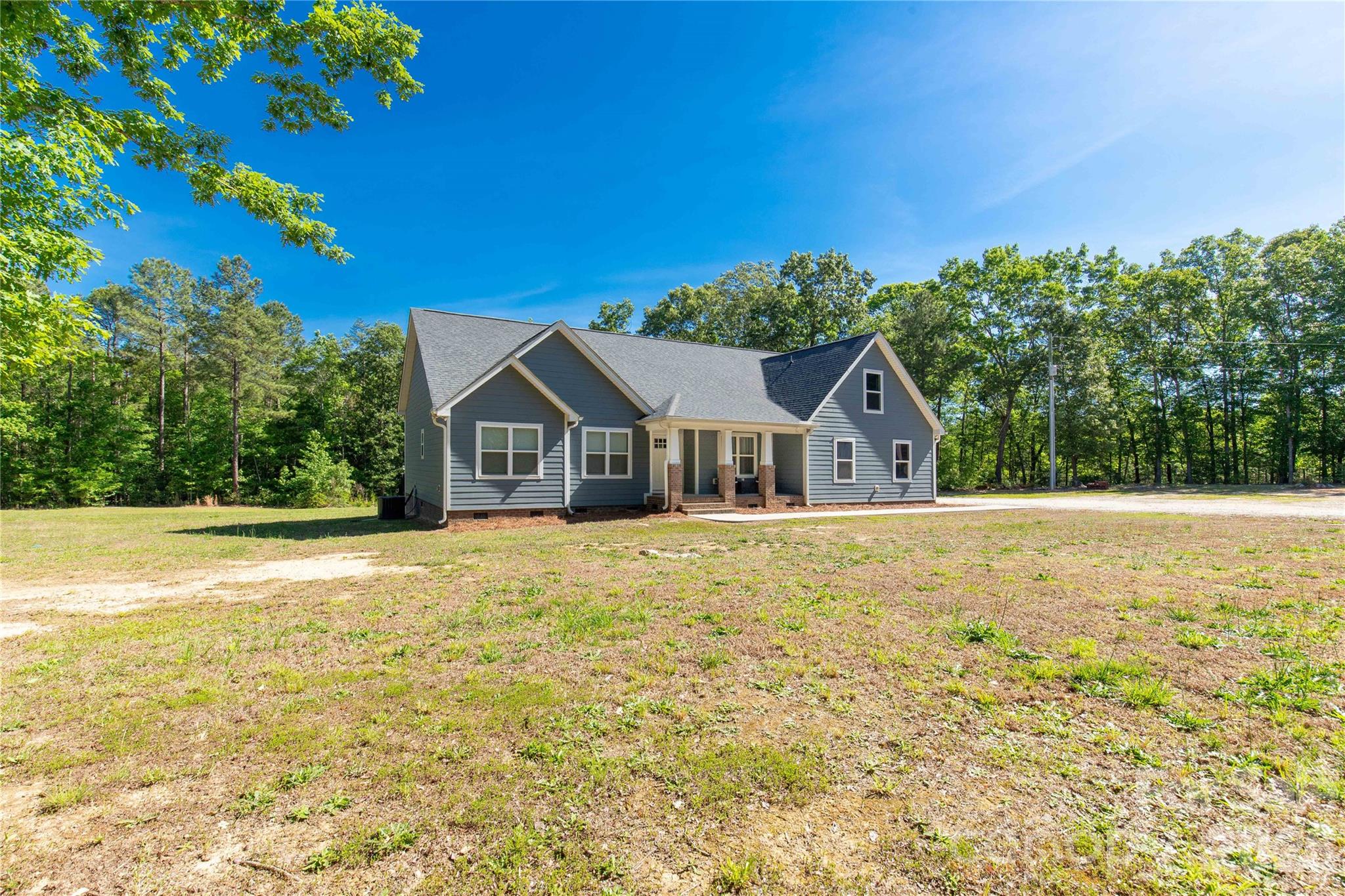 4335 Palmer Lloyd Road — Lancaster