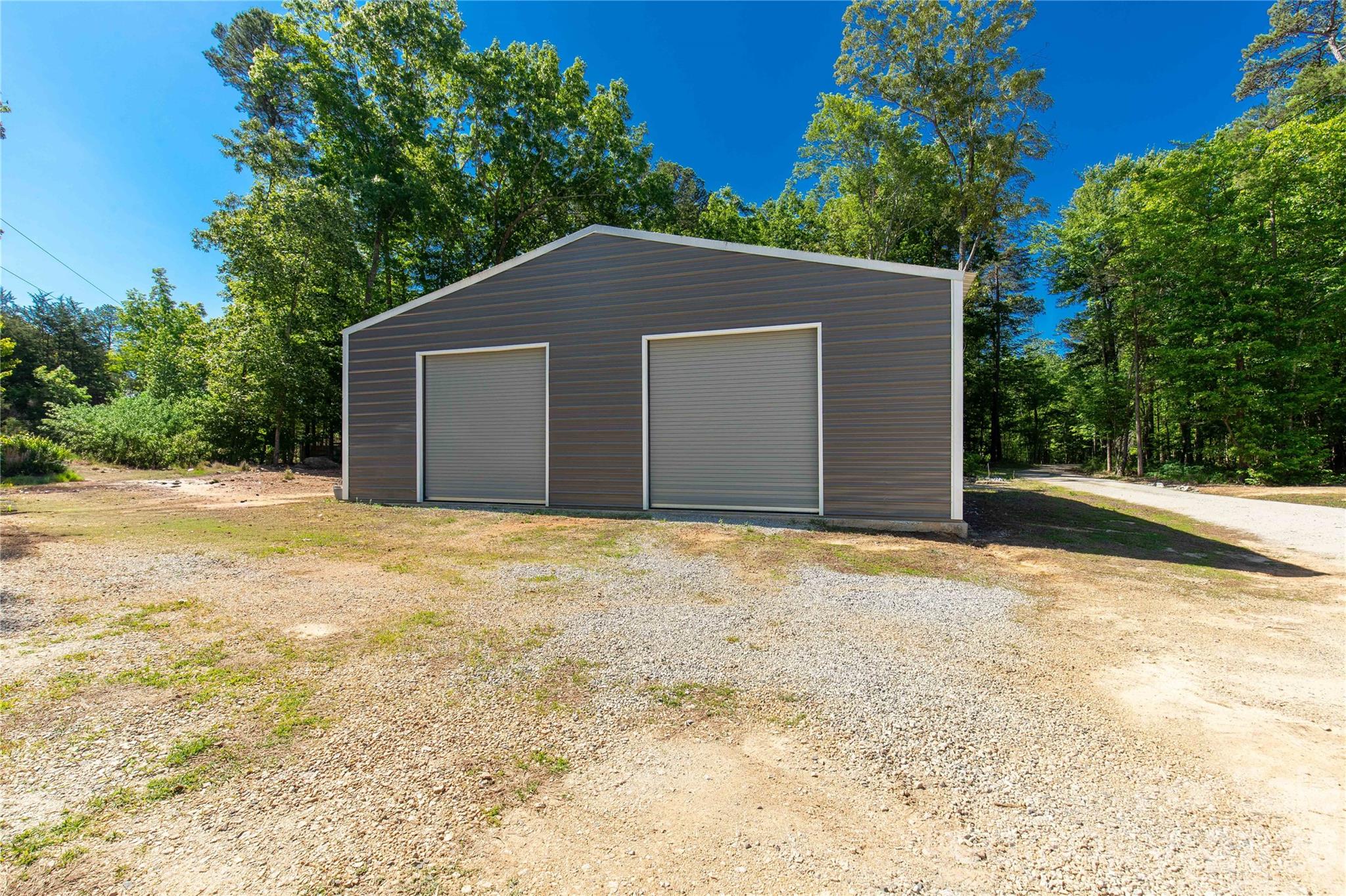 4335 Palmer Lloyd Road — Lancaster