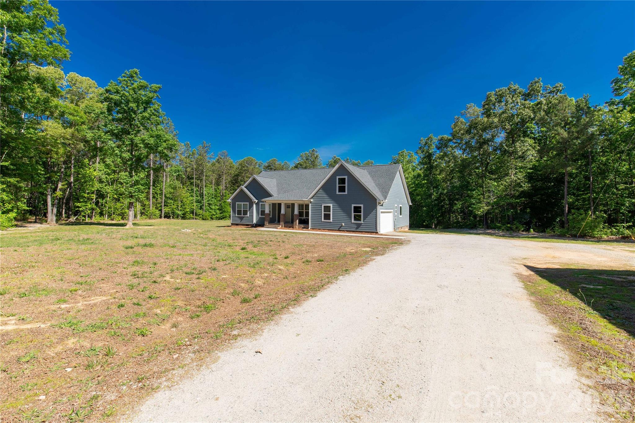 4335 Palmer Lloyd Road — Lancaster