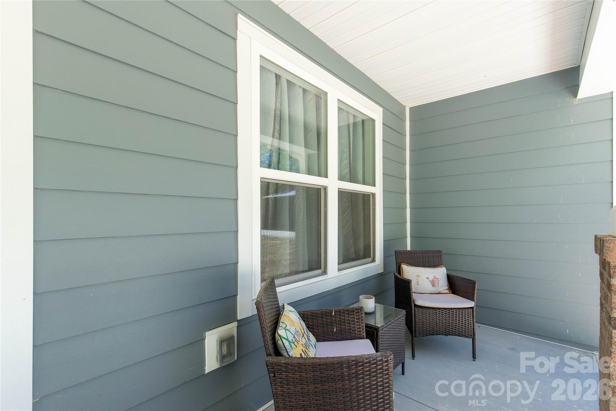 4335 Palmer Lloyd Road — Lancaster