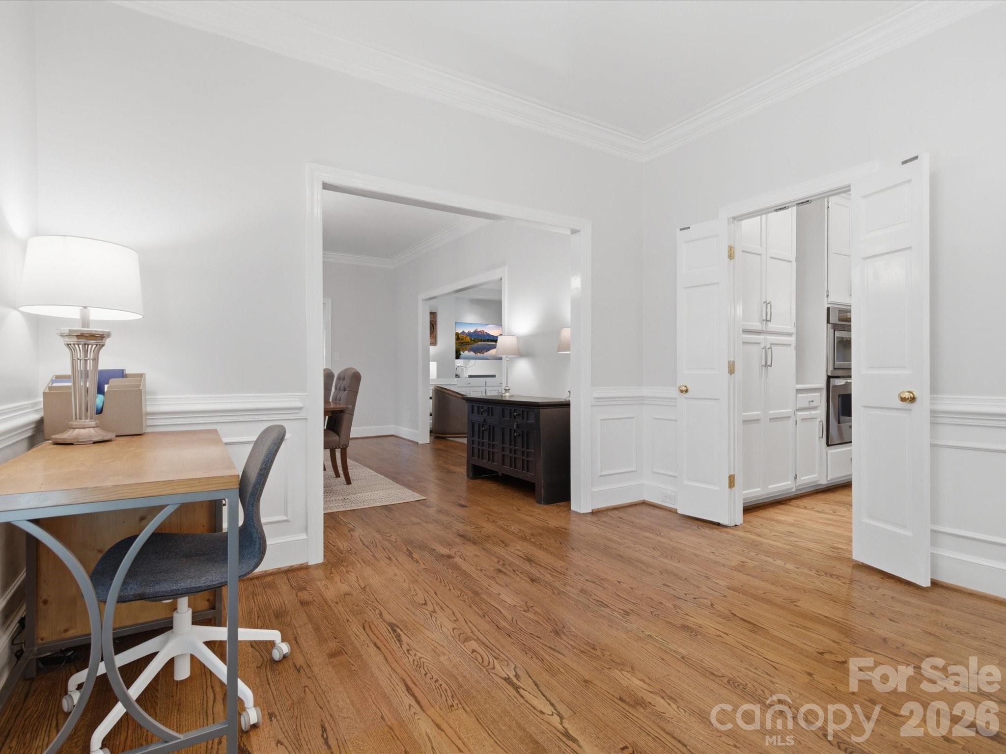 4417 Bridgewood Lane — Charlotte
