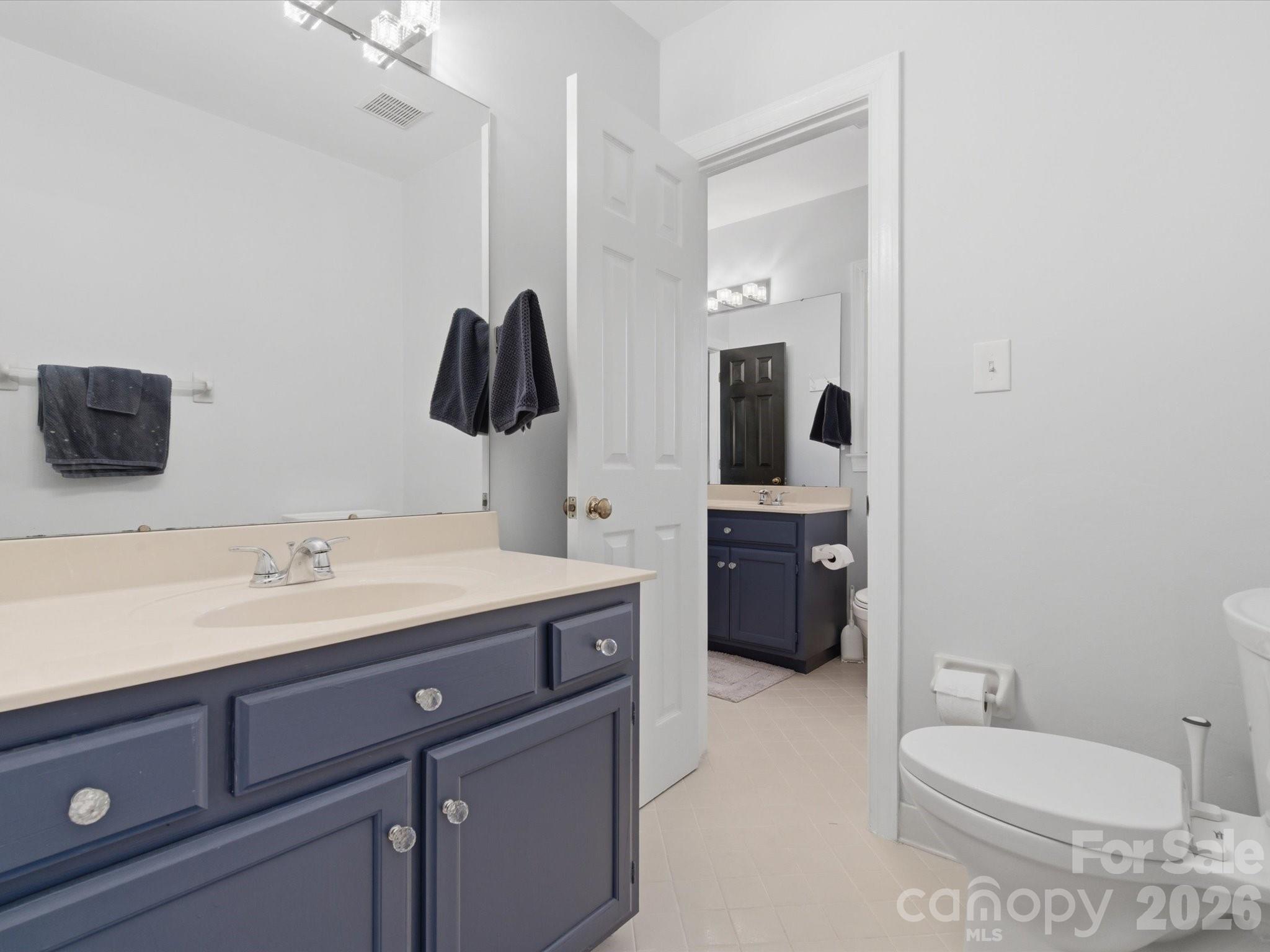 4417 Bridgewood Lane — Charlotte