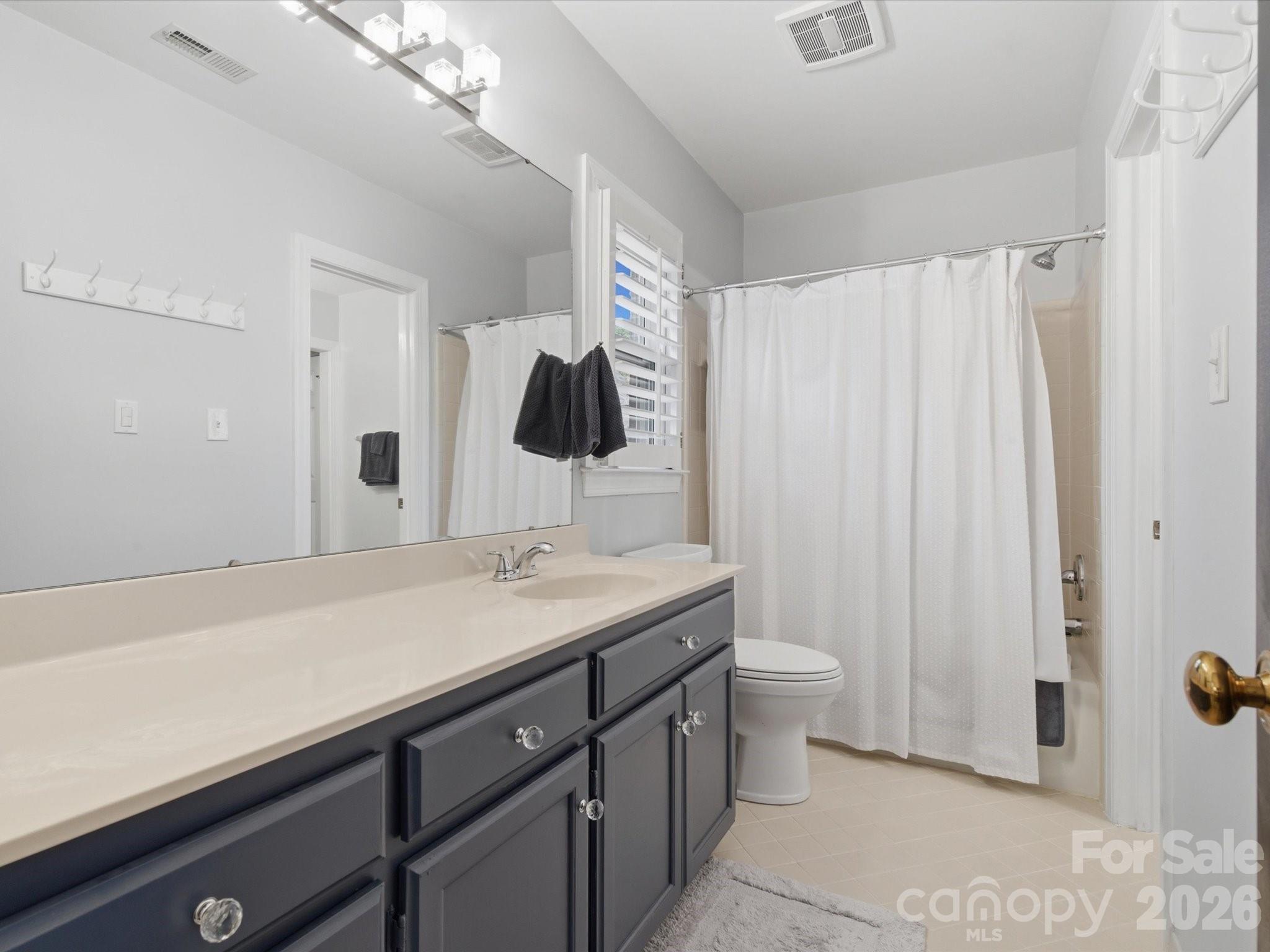 4417 Bridgewood Lane — Charlotte