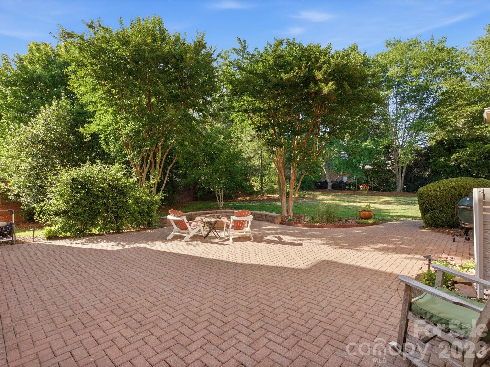 4417 Bridgewood Lane — Charlotte