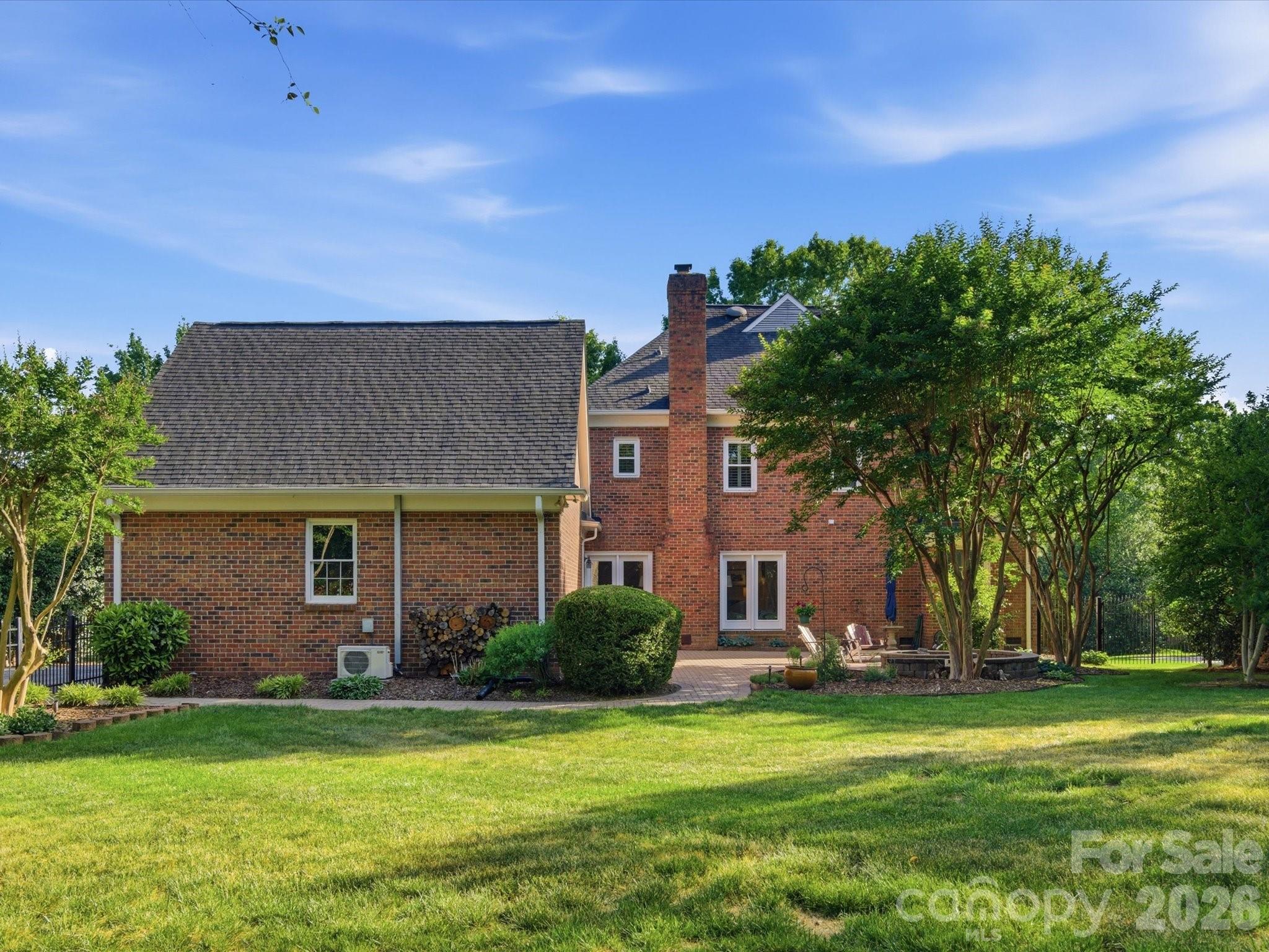 4417 Bridgewood Lane — Charlotte