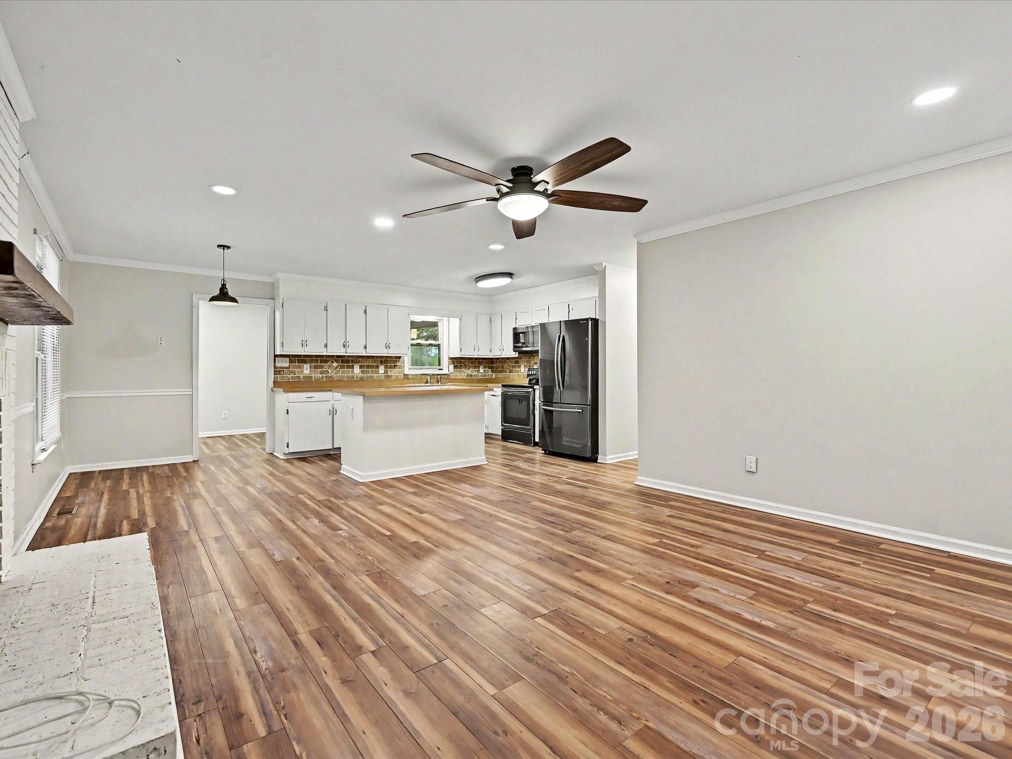 1123 S Forest Hills School Road — Marshville