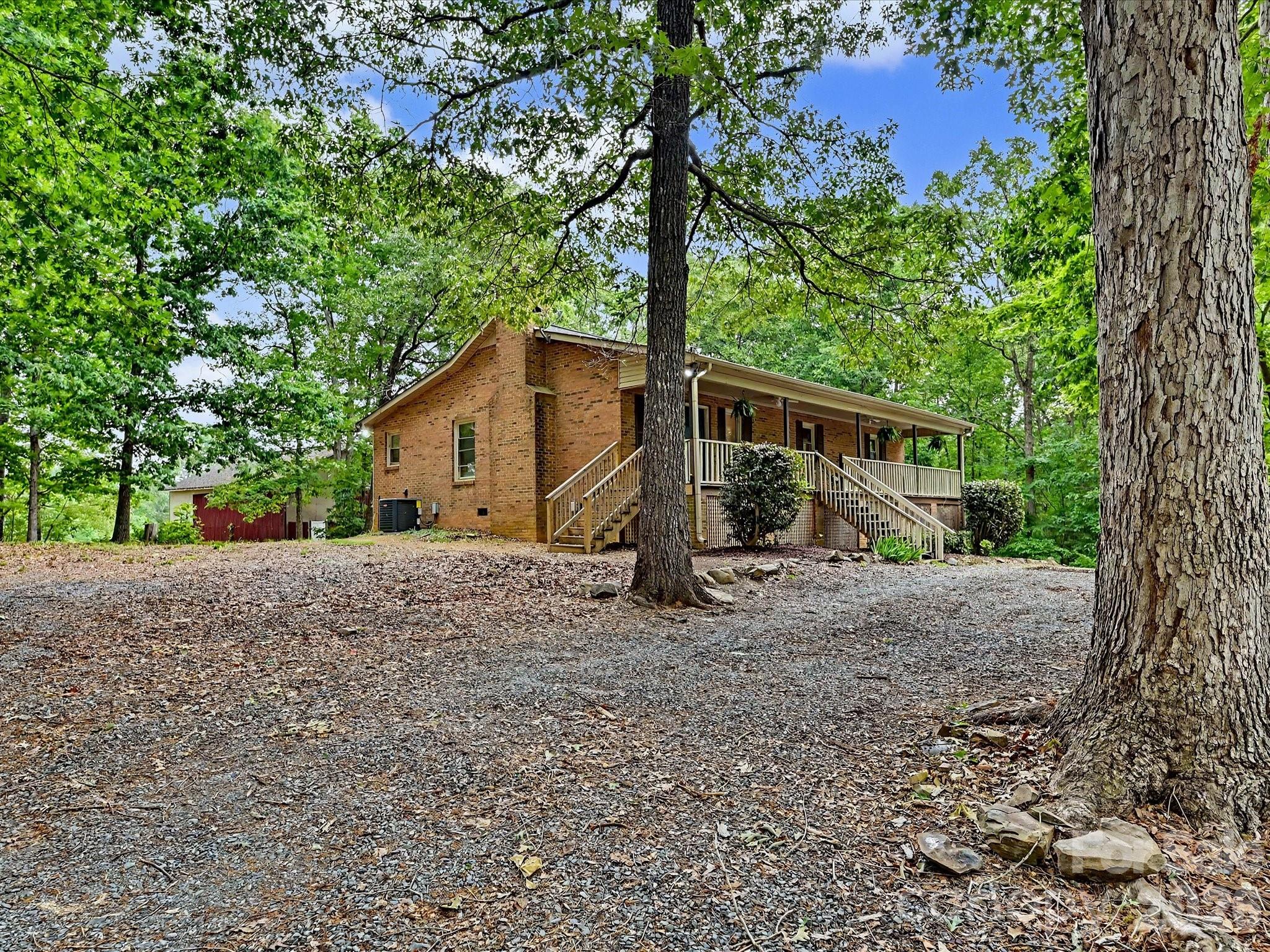 1123 S Forest Hills School Road — Marshville