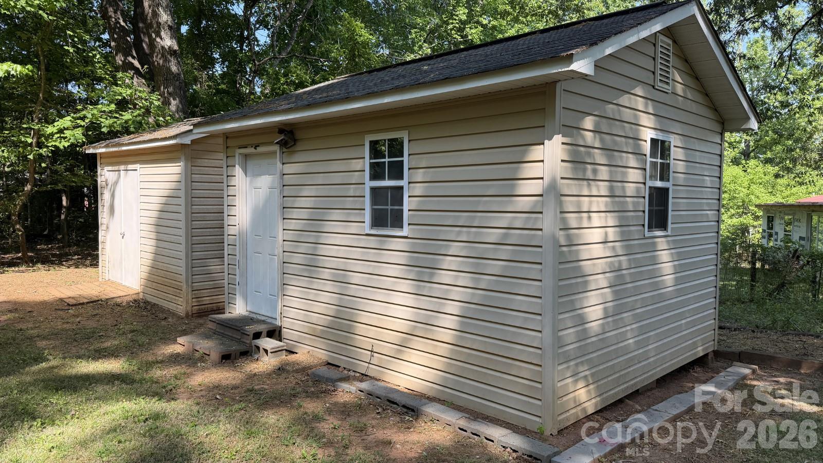1054 Stirewalt Road — China Grove