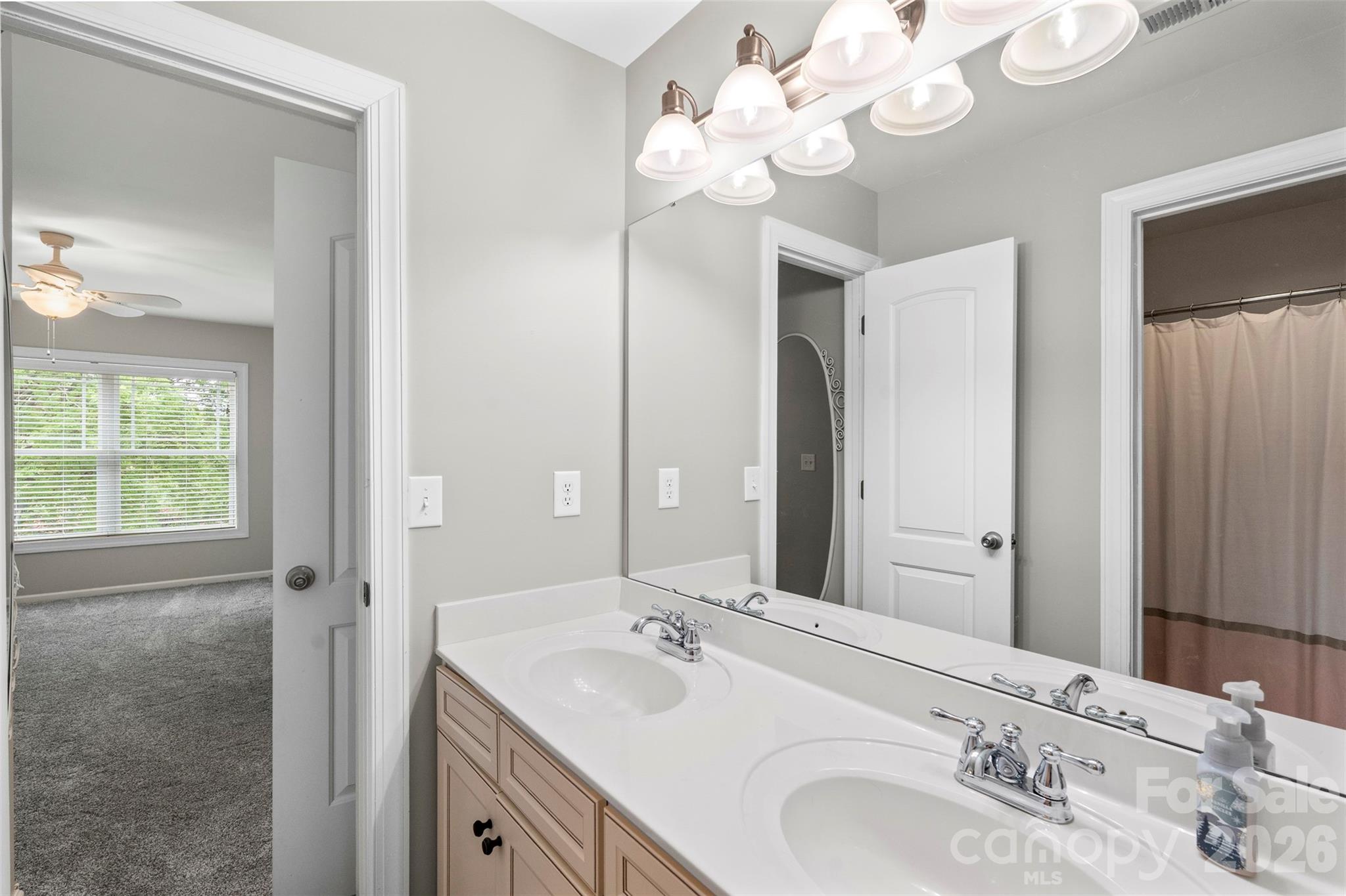 10019 Elizabeth Crest Lane — Charlotte