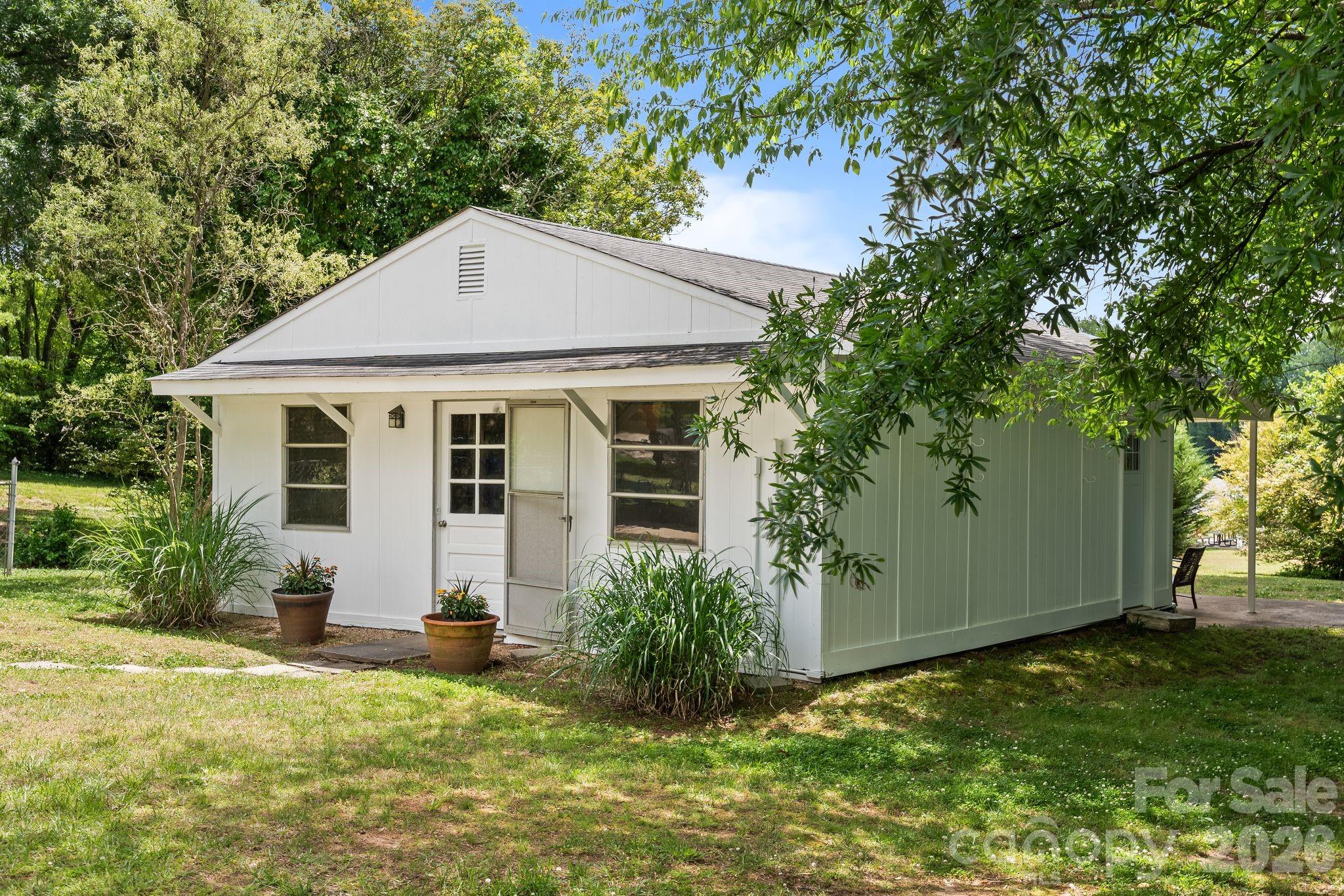 753 Carpenter Avenue — Mooresville