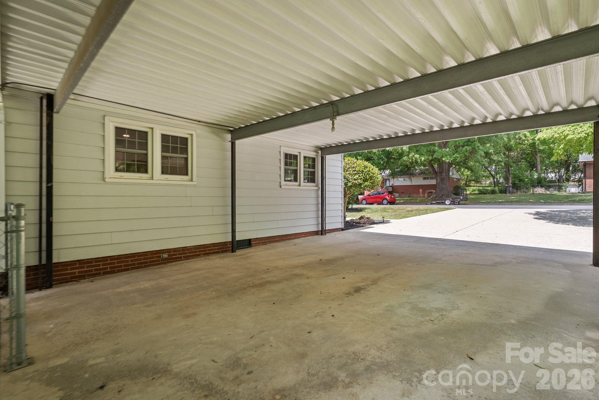 753 Carpenter Avenue — Mooresville