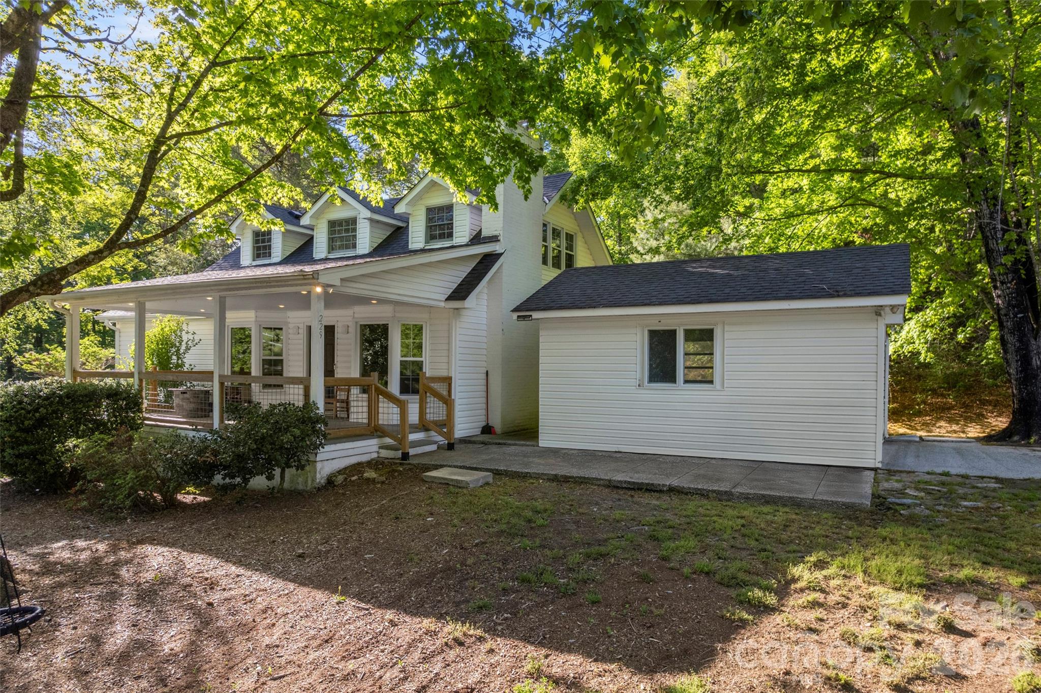 229 Sandstone Lane — Hendersonville