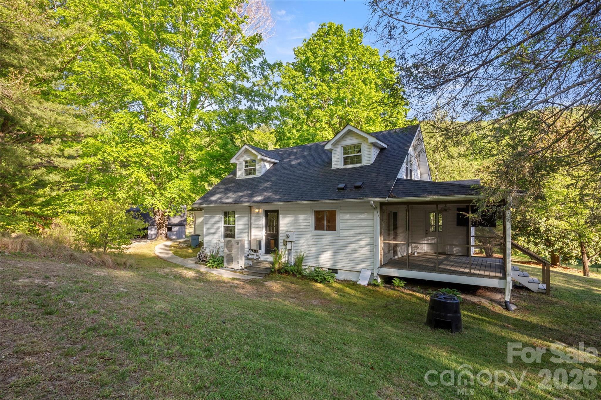 229 Sandstone Lane — Hendersonville