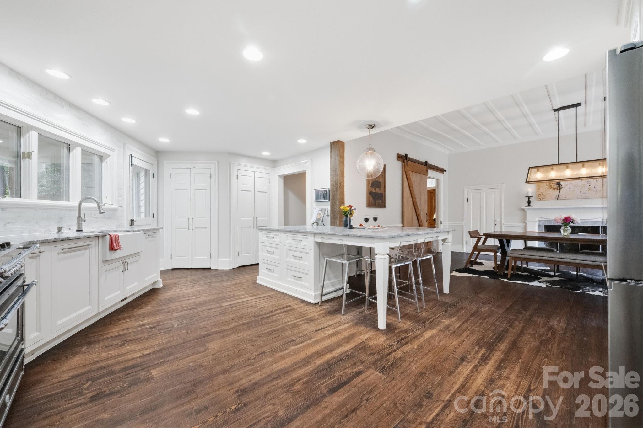 10915 Beatties Ford Road — Huntersville