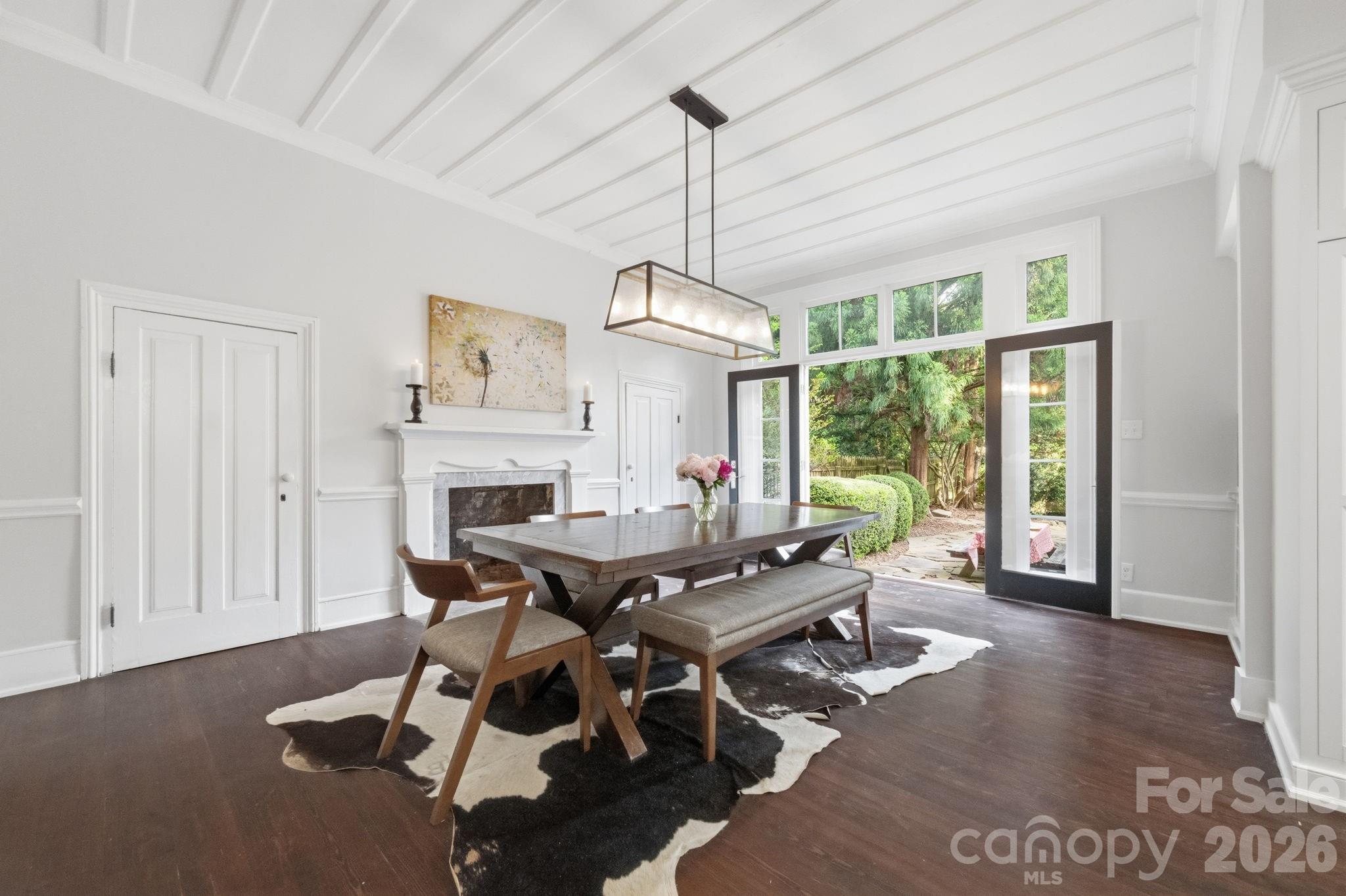 10915 Beatties Ford Road — Huntersville