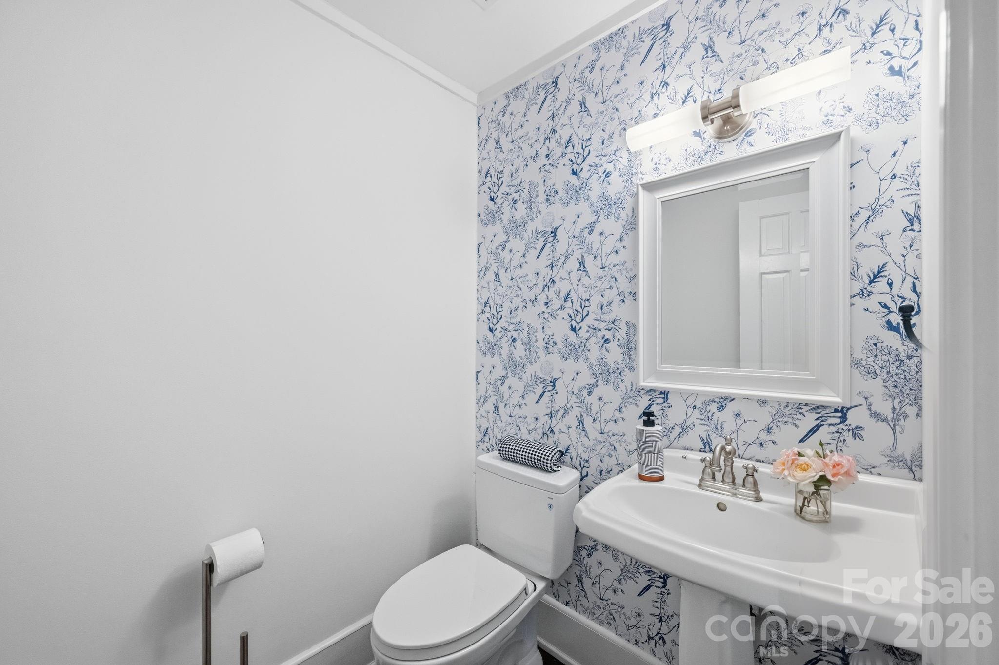 10915 Beatties Ford Road — Huntersville