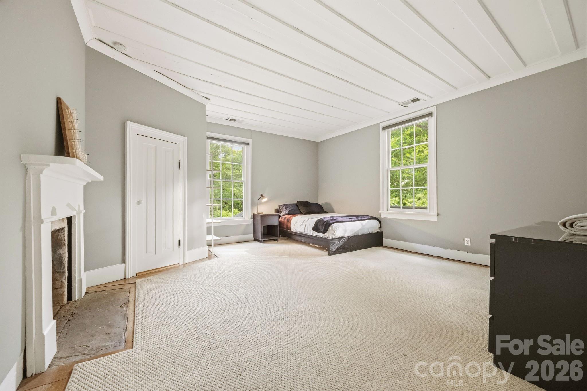 10915 Beatties Ford Road — Huntersville