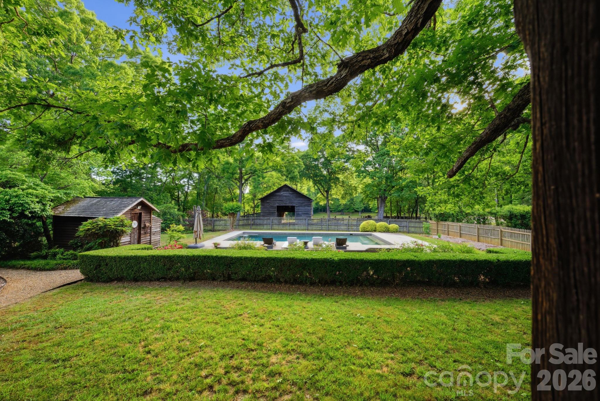 10915 Beatties Ford Road — Huntersville