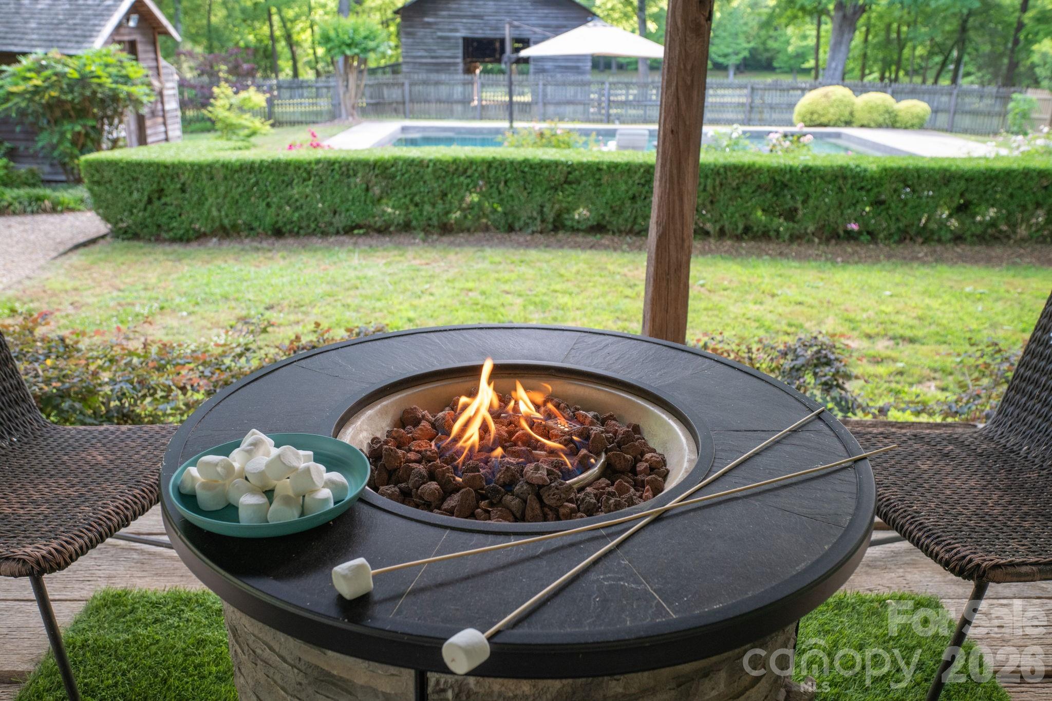 10915 Beatties Ford Road — Huntersville