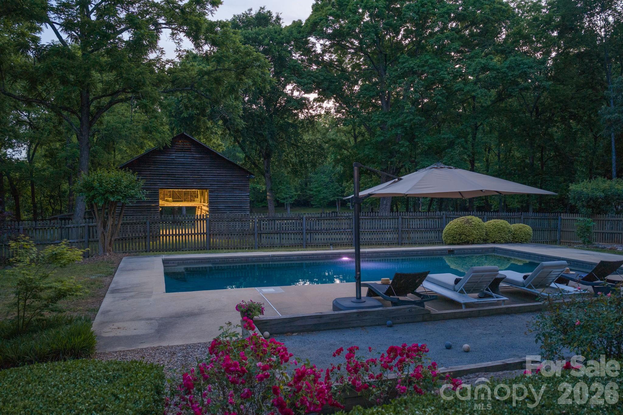 10915 Beatties Ford Road — Huntersville