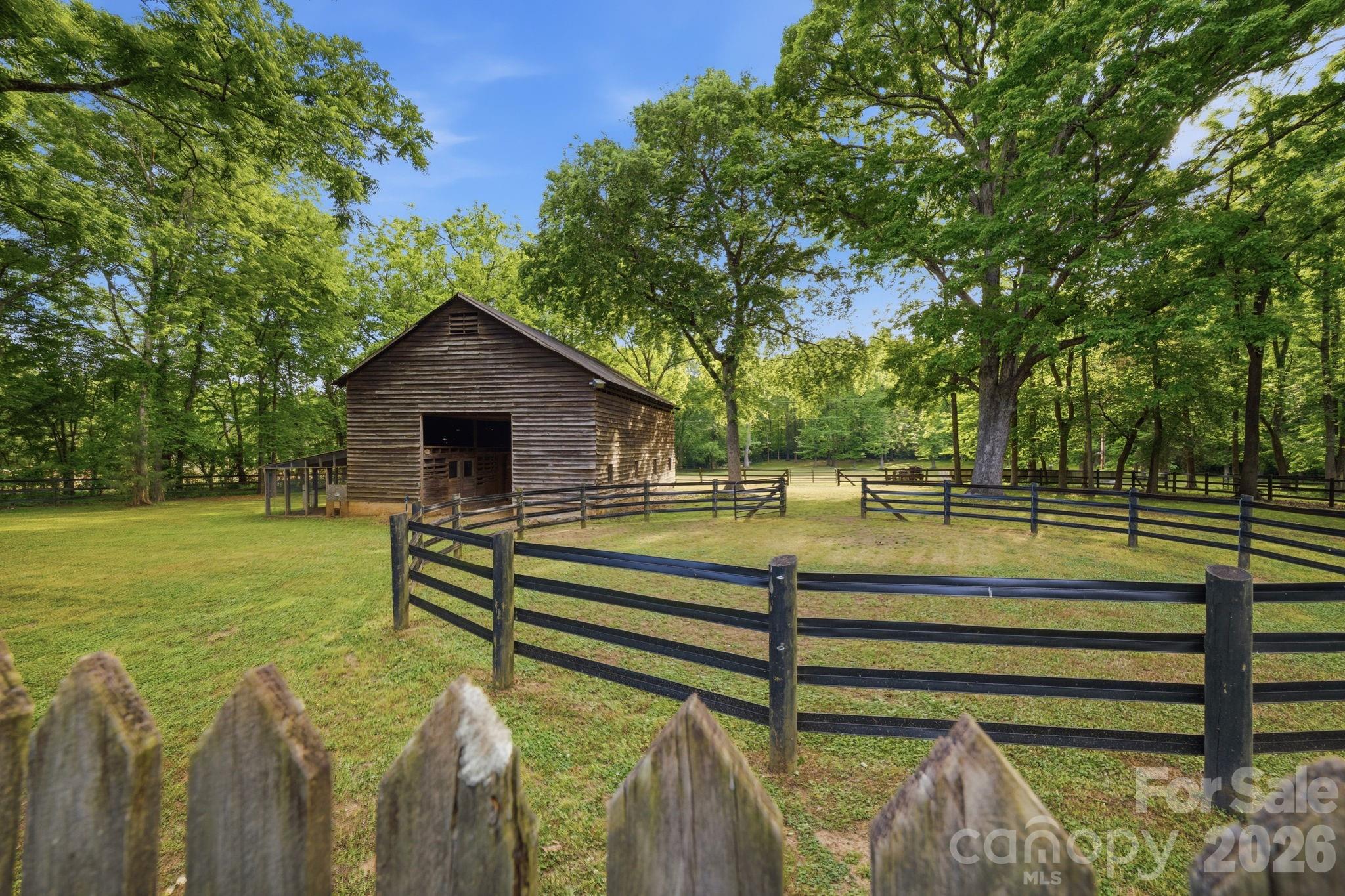 10915 Beatties Ford Road — Huntersville