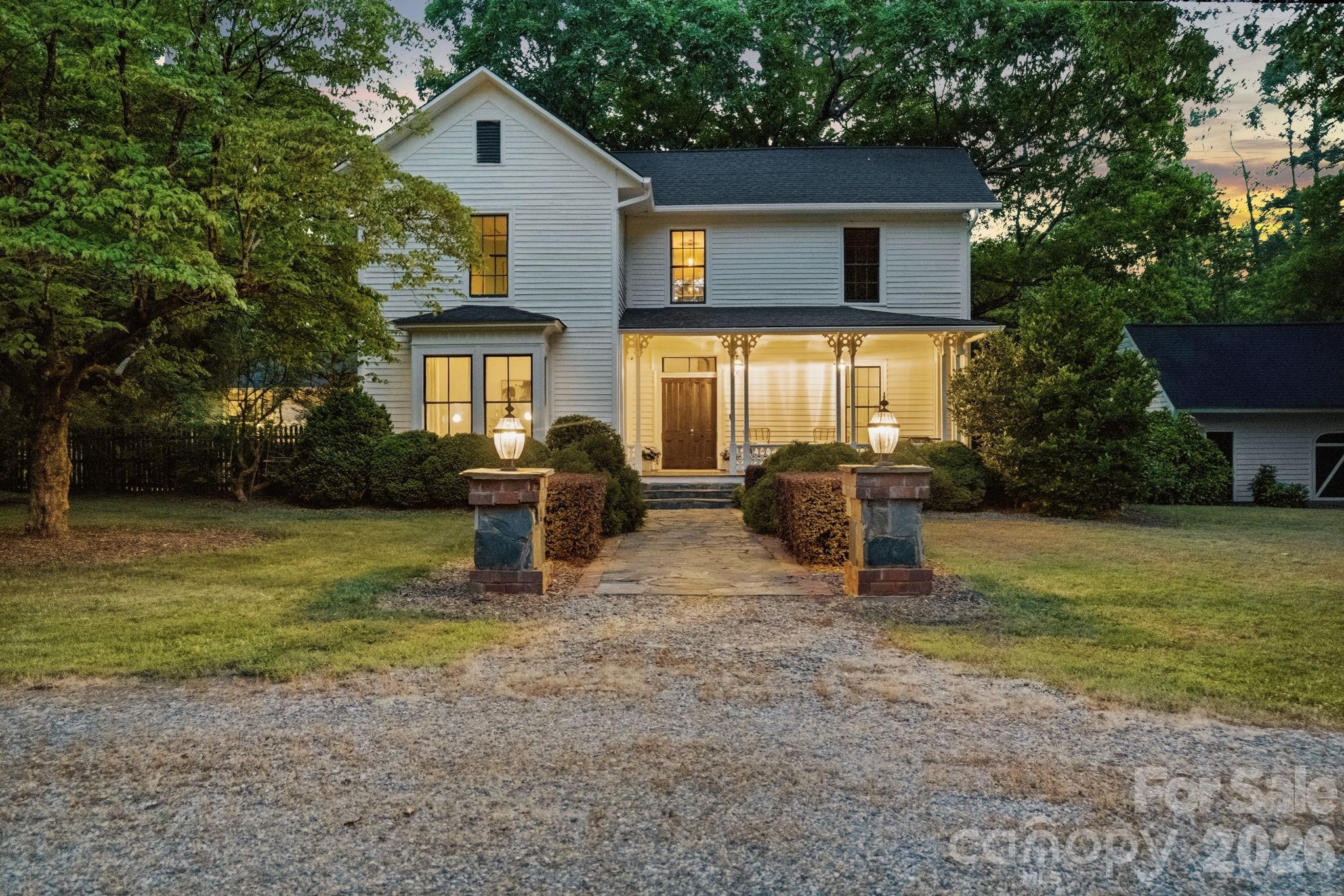 10915 Beatties Ford Road — Huntersville