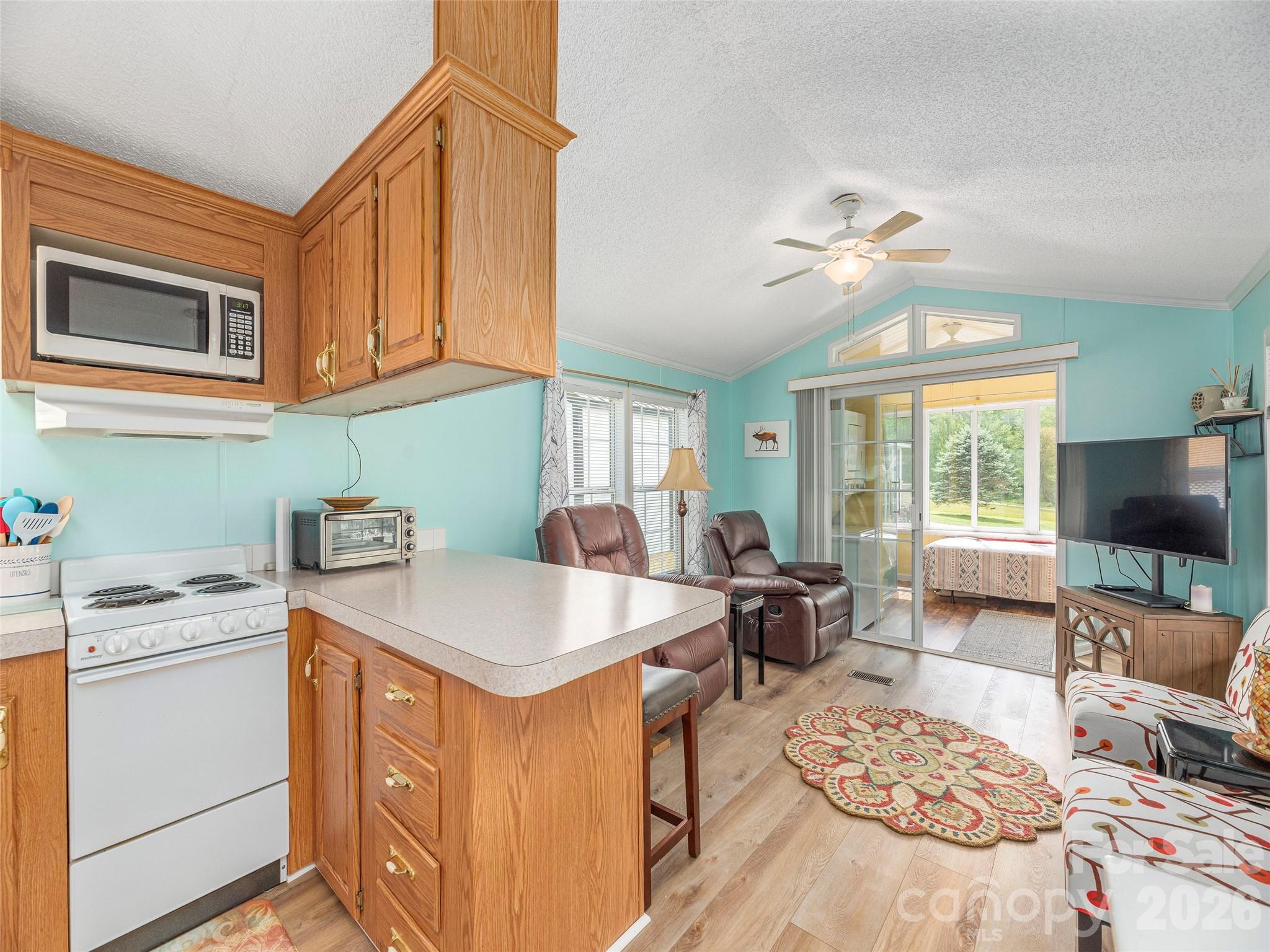 11 Valentine Drive — Maggie Valley