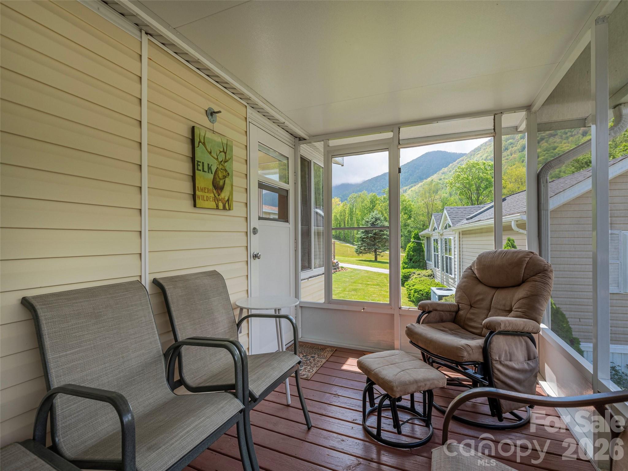 11 Valentine Drive — Maggie Valley