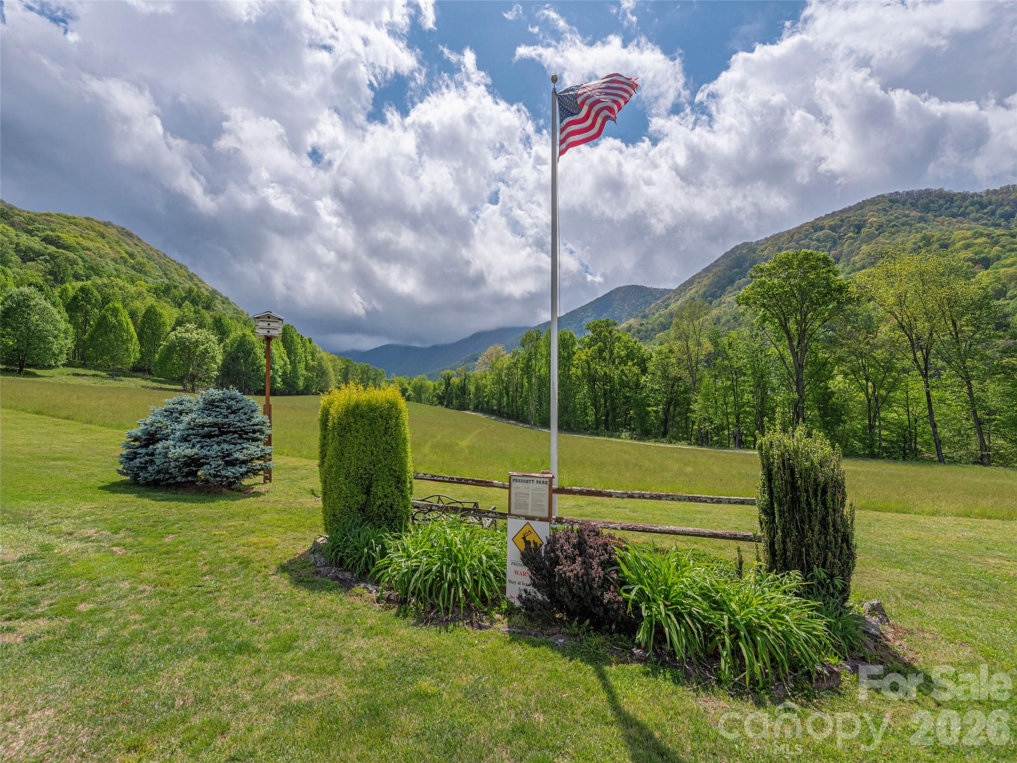 11 Valentine Drive — Maggie Valley