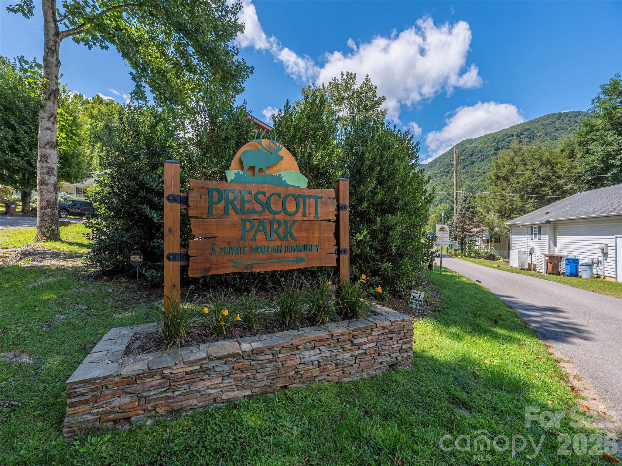 11 Valentine Drive — Maggie Valley