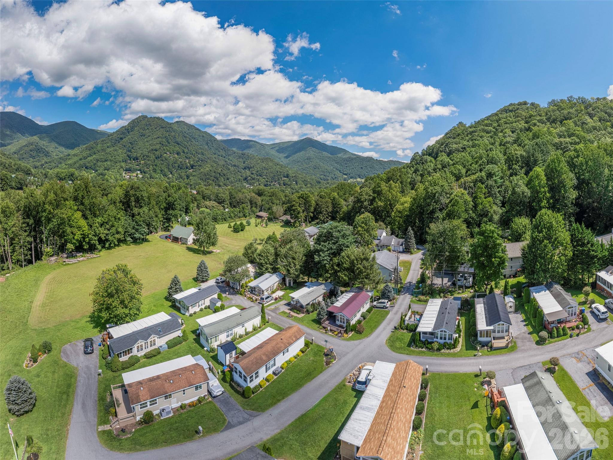 11 Valentine Drive — Maggie Valley